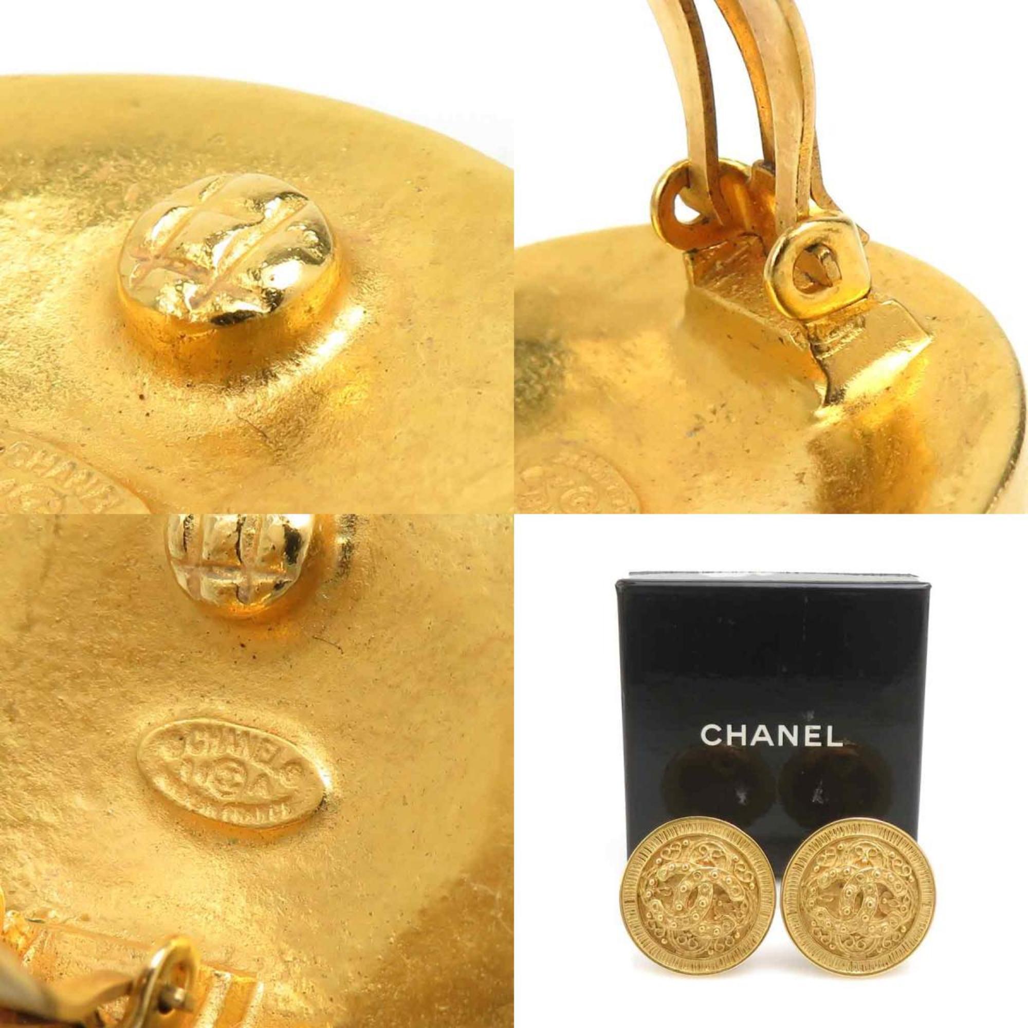 CC Logo Clip-On Earrings Gold-Tone Metal Gold-Tone Metal
