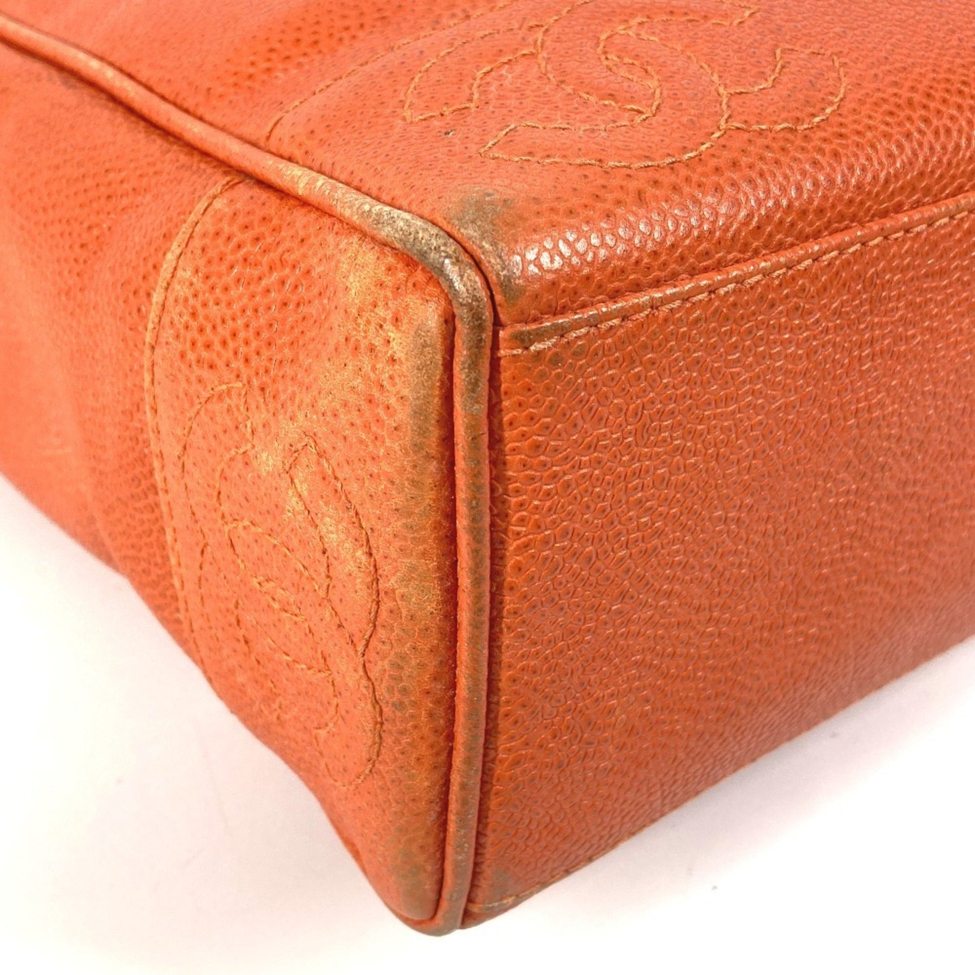Vintage Stitched CC Shoulder Bag Caviar Medium