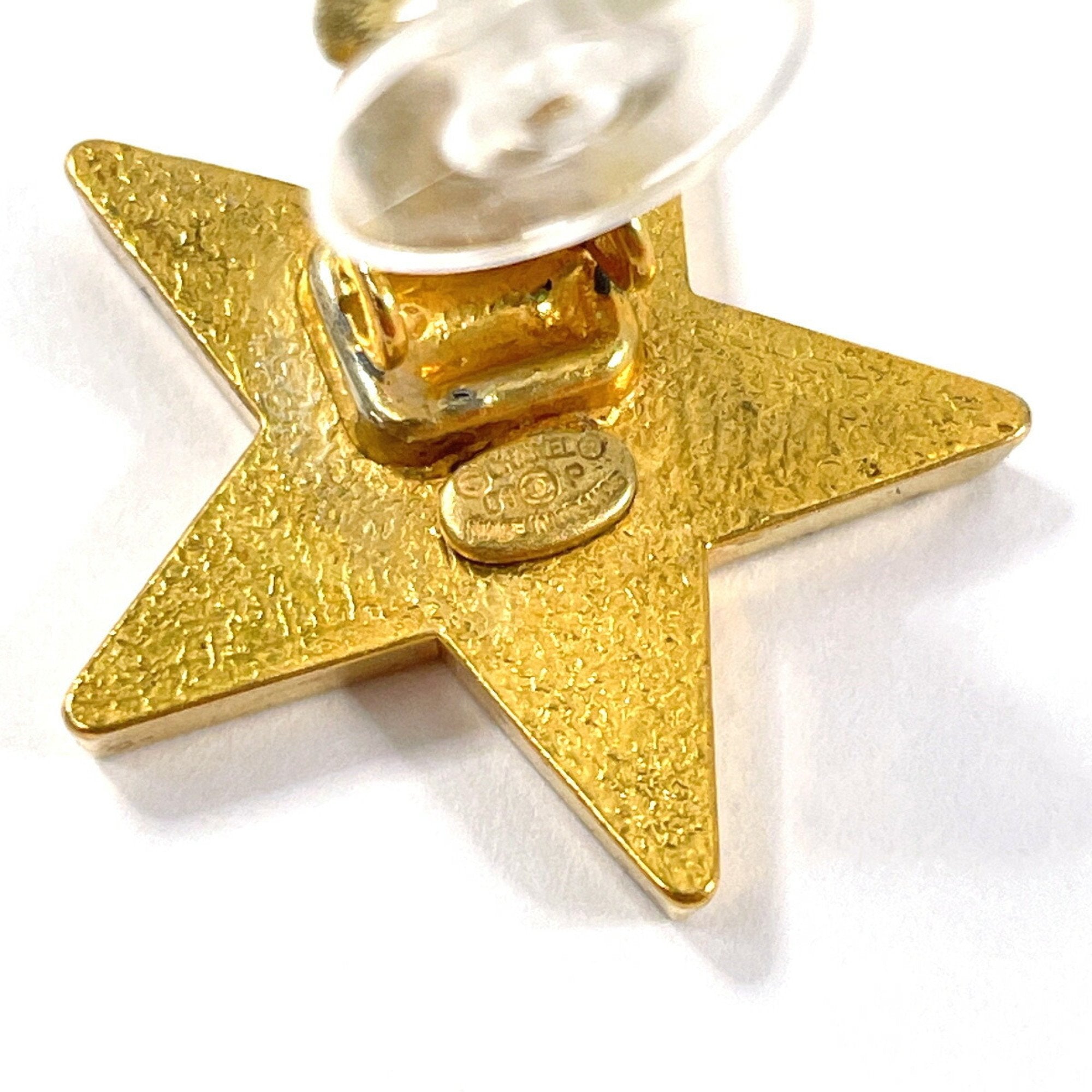 CC Logo Star Clip-On Earrings Metal Gold-Tone Metal