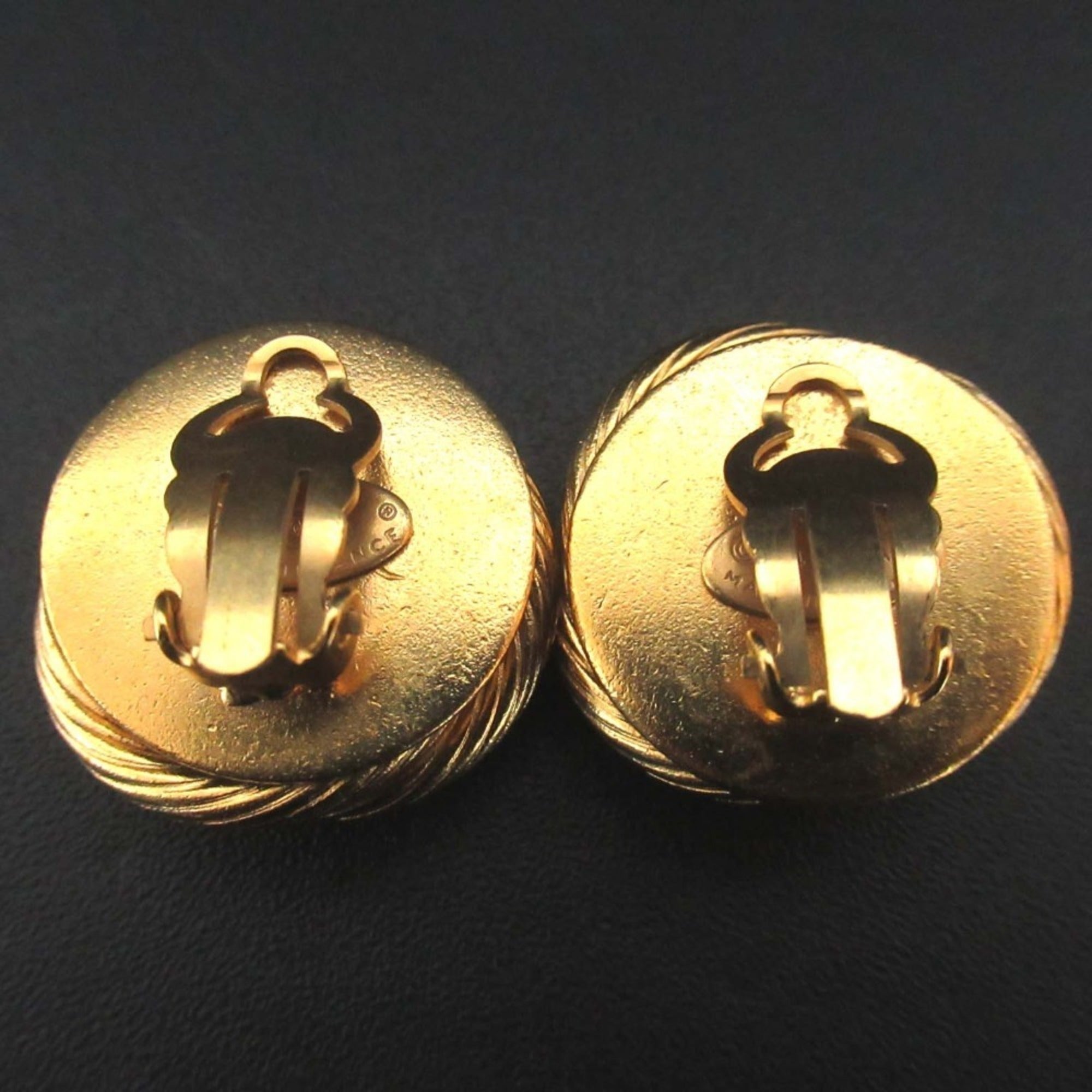 Vintage Clip-On Earrings Pearl Clip-On Gold-Tone Metal