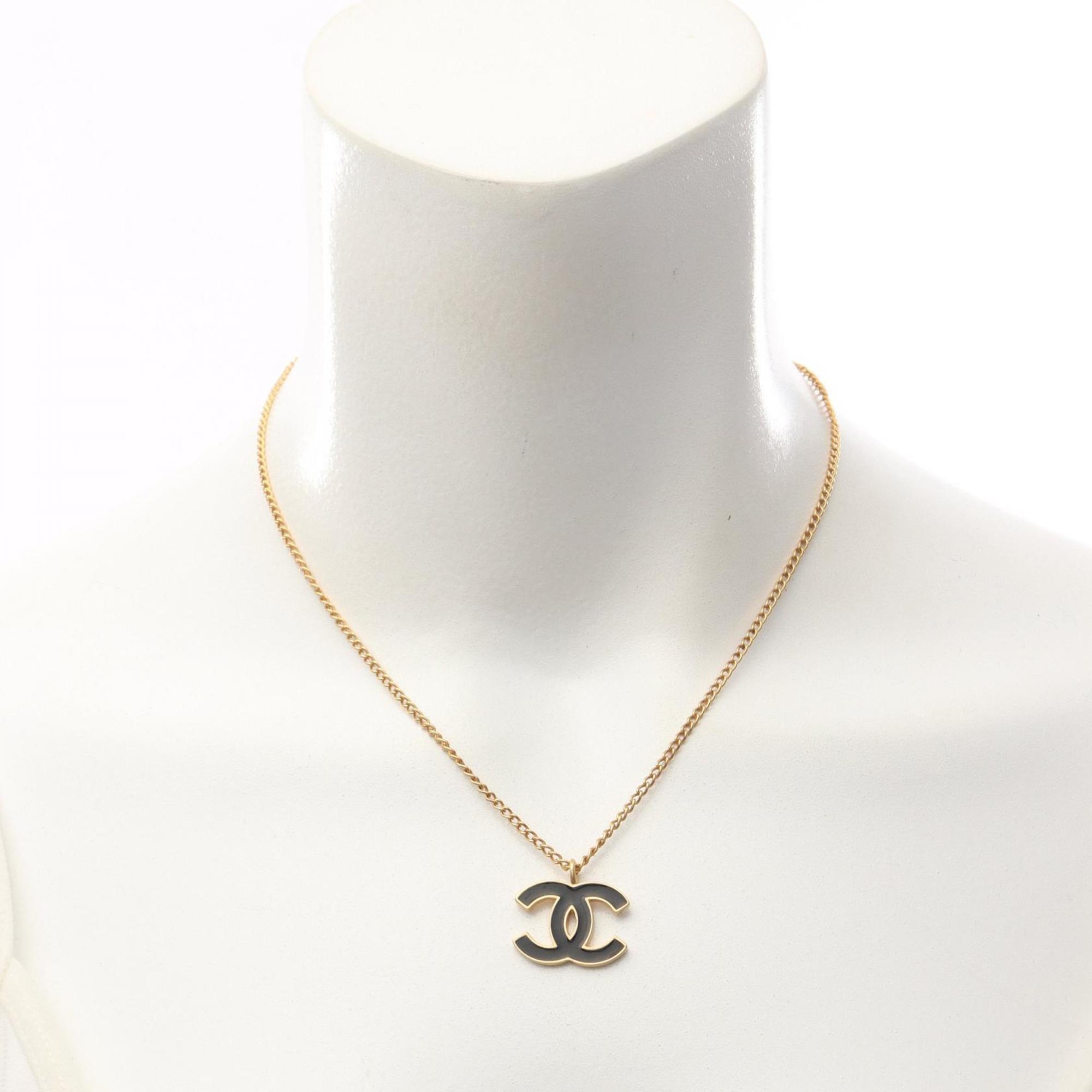 CC Logo Pendant Necklace Metal