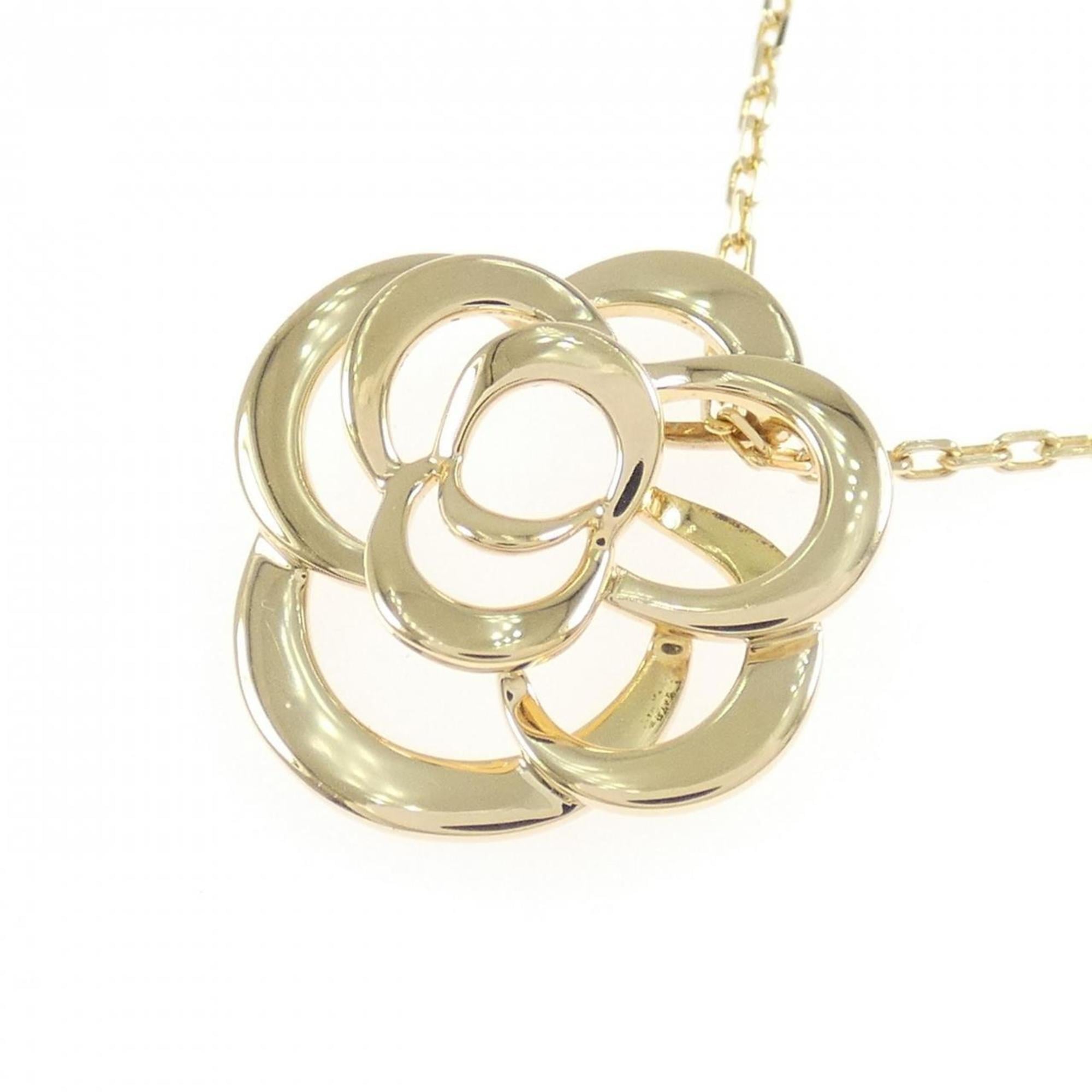 Camellia Pendant Necklace 18K Yellow Gold