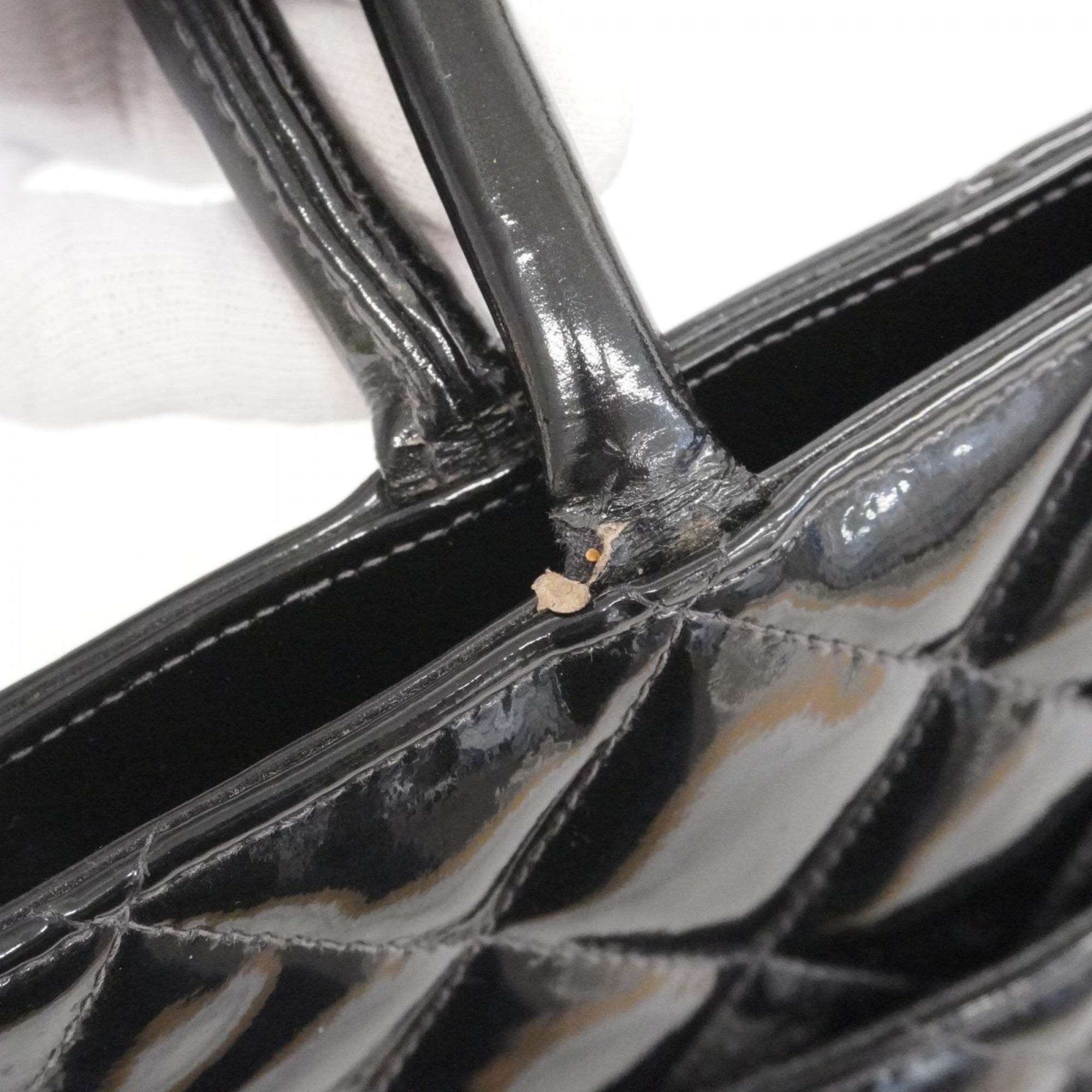 Medallion Tote Quilted Patent