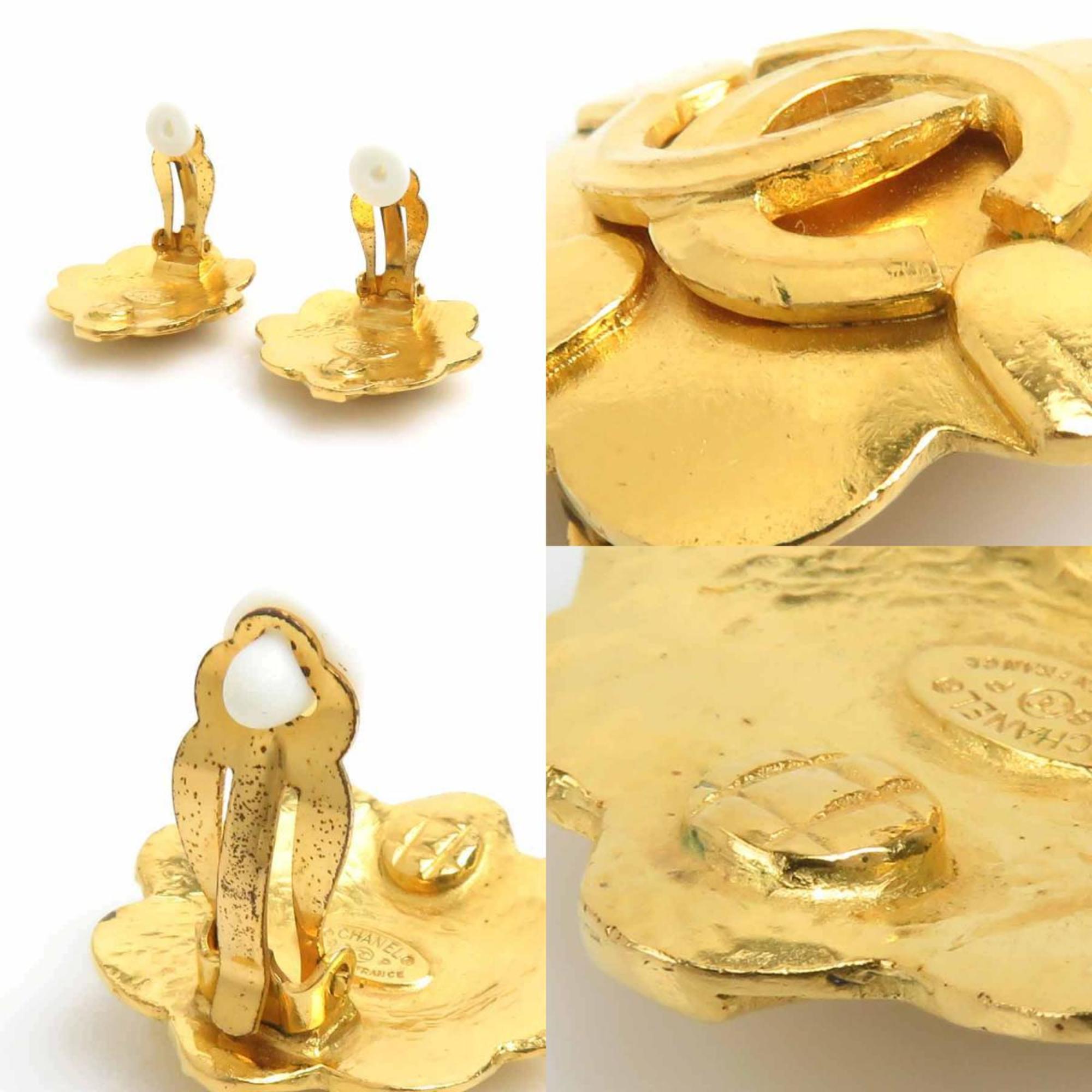 CC Logo Clip-On Earrings Gold-Tone Metal Gold-Tone Metal