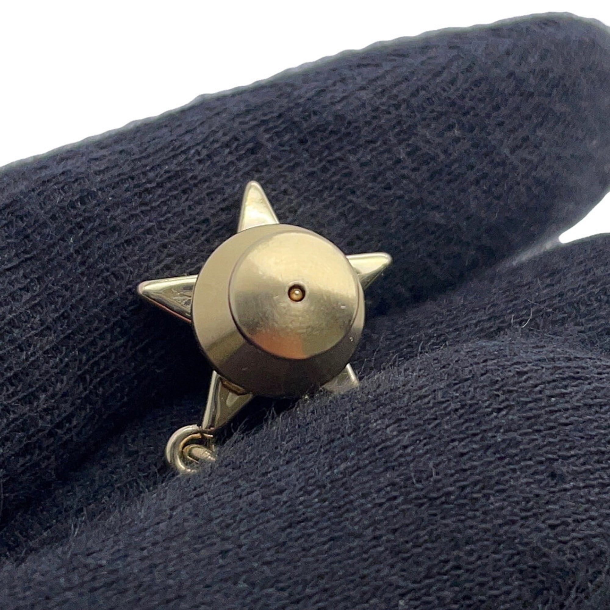 CC Logo Heart Star Brooch Metal
