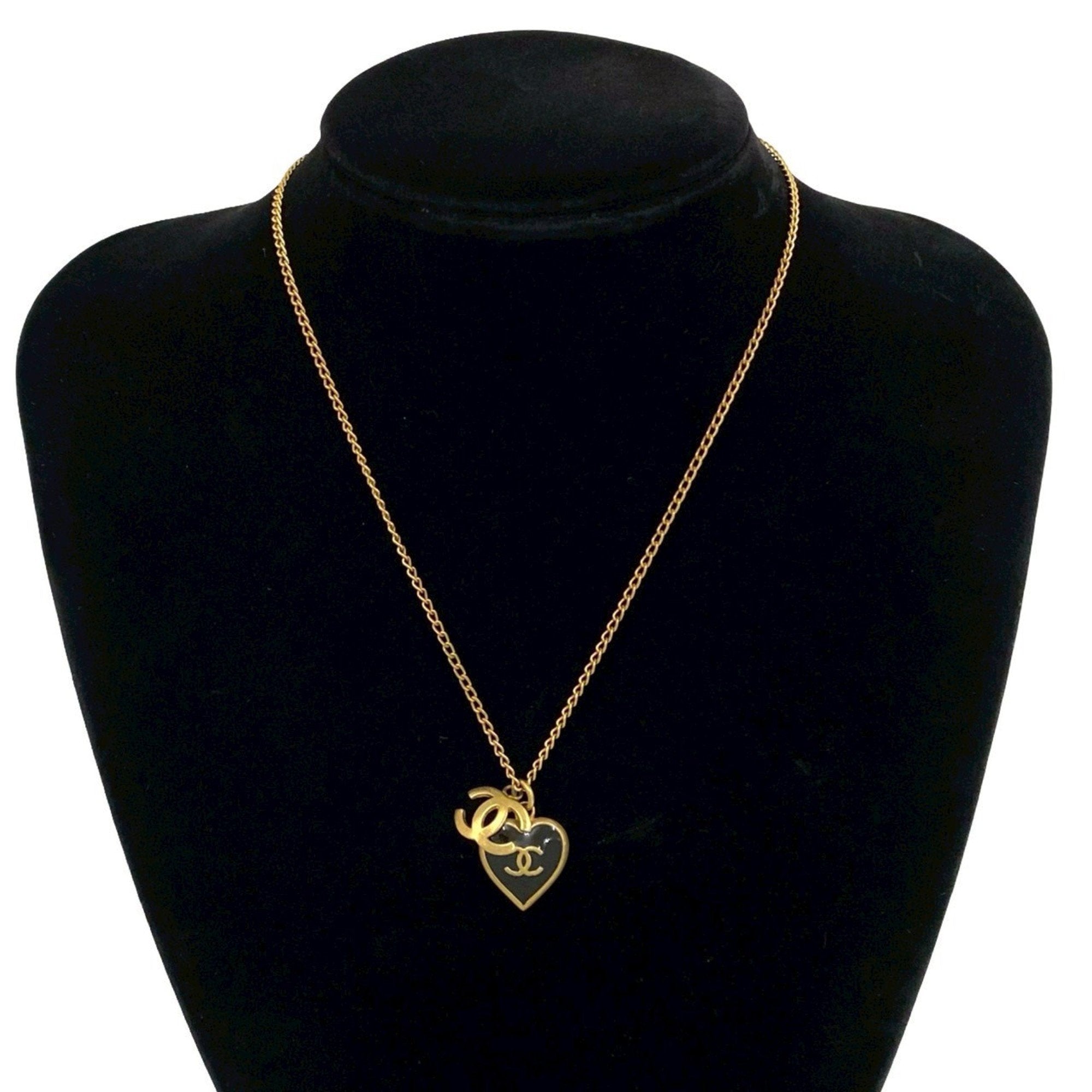 CC Logo Chain Heart Pendant Necklace Metal