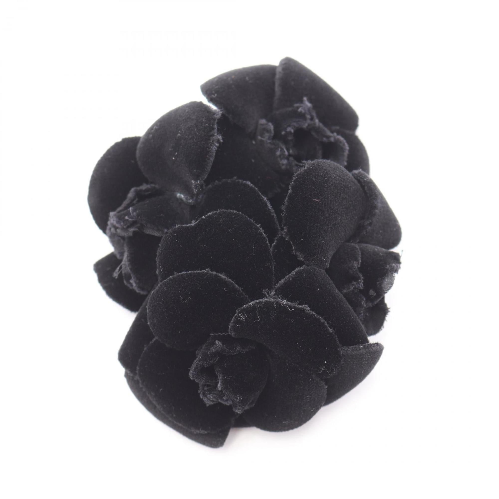Camellia Brooch Fabric Black