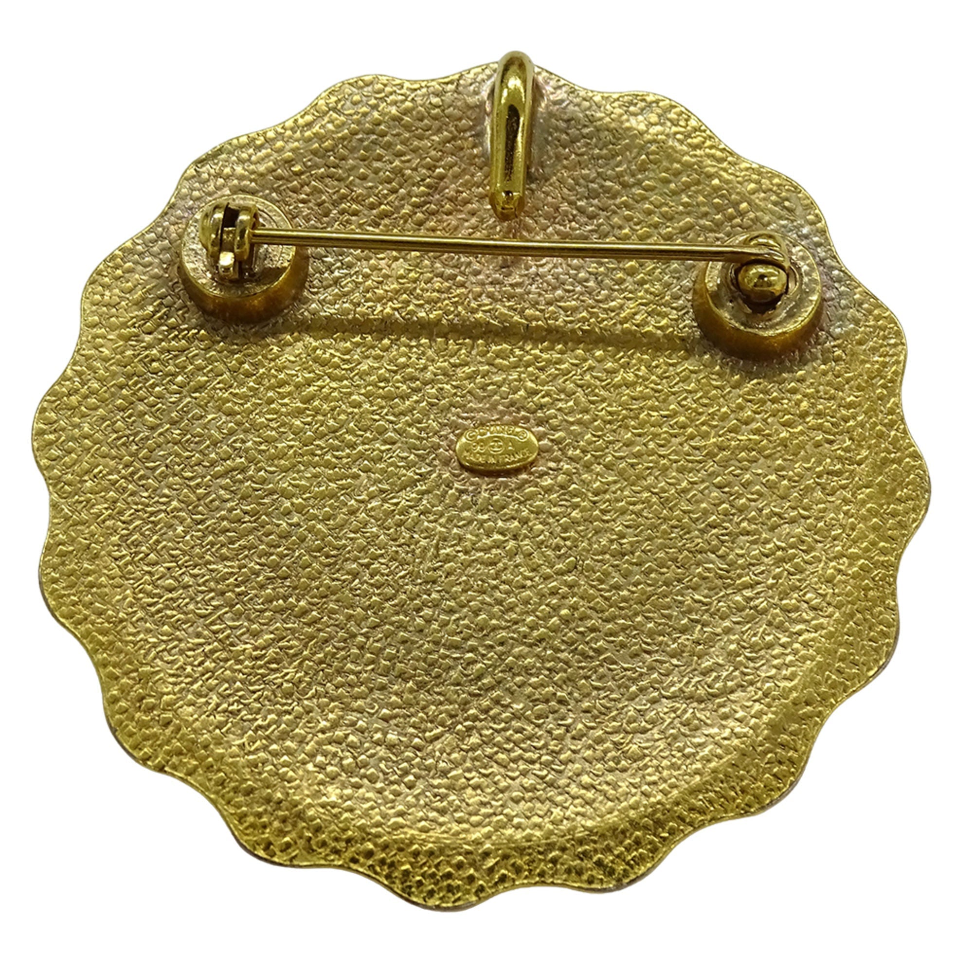 Vintage Pendant Brooch Metal