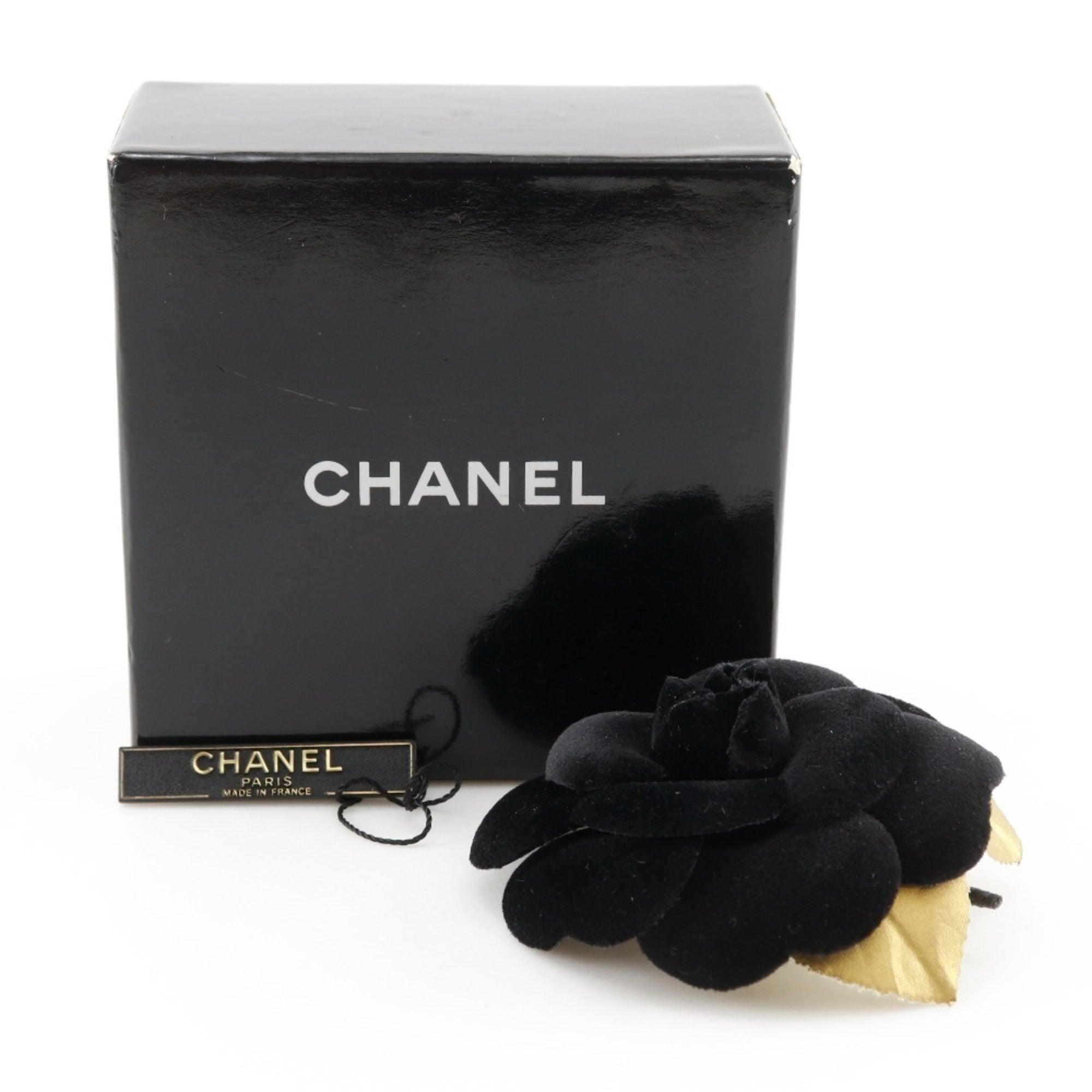 Camellia Brooch Velvet Black