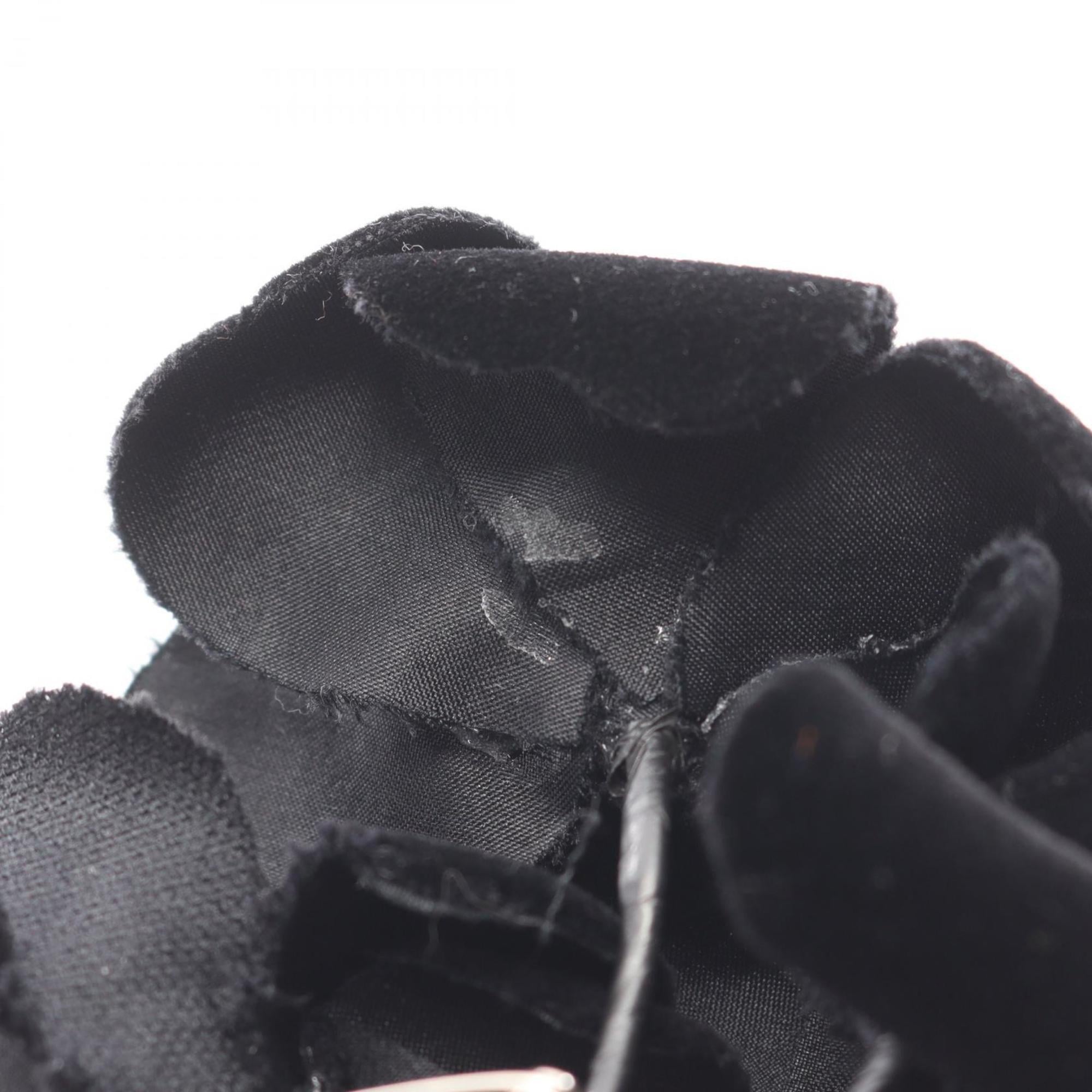Camellia Brooch Fabric Black