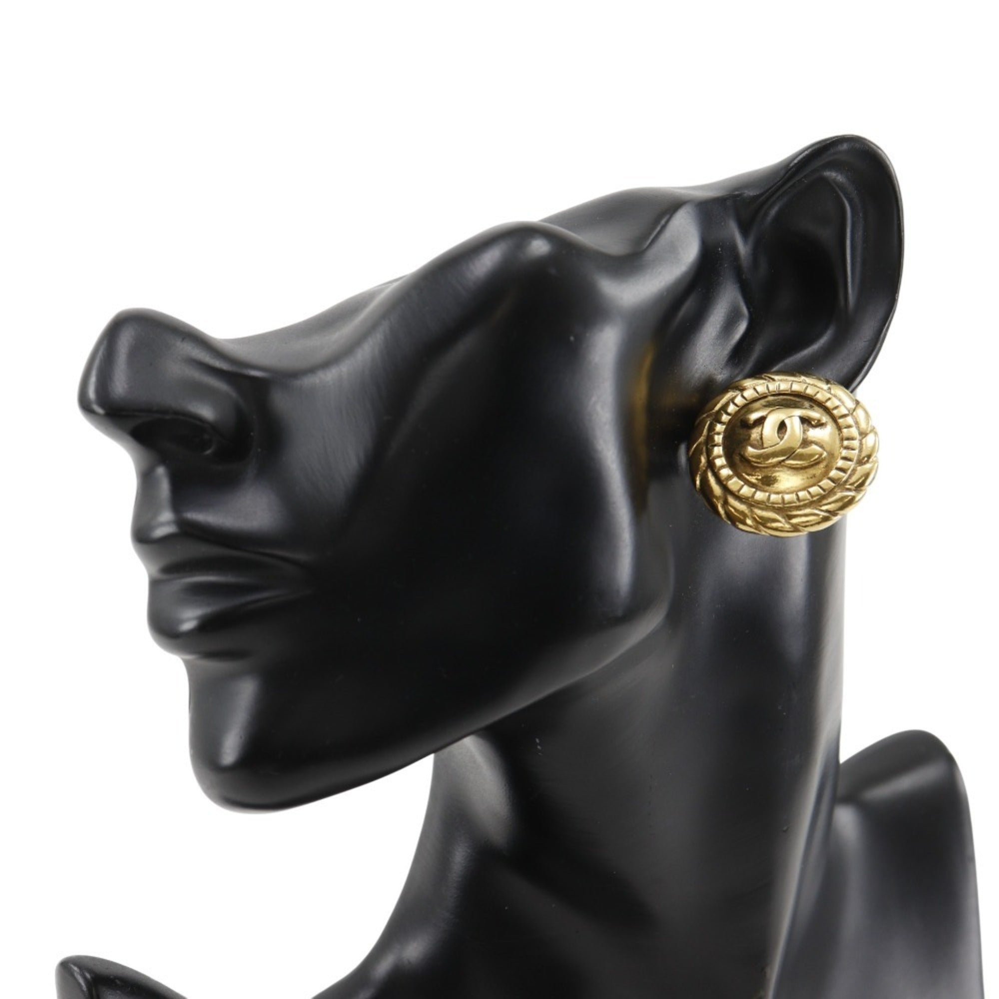 CC Logo Clip-On Earrings Metal Gold-Tone Metal