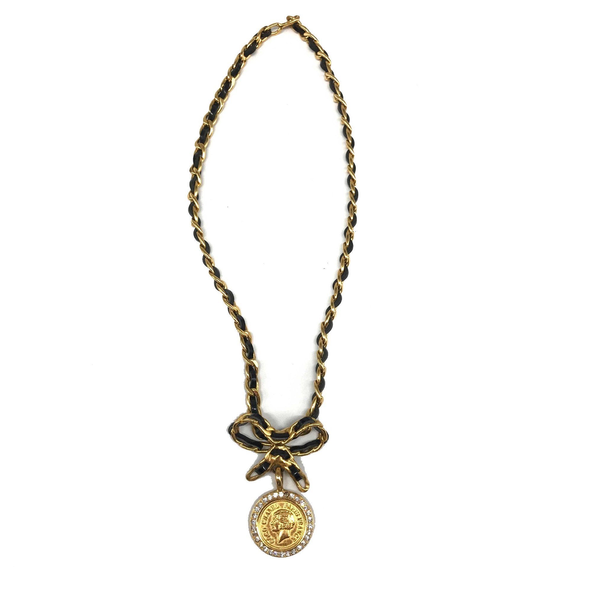 Medallion Pendant Necklace Leather and Metal with Rhinestone