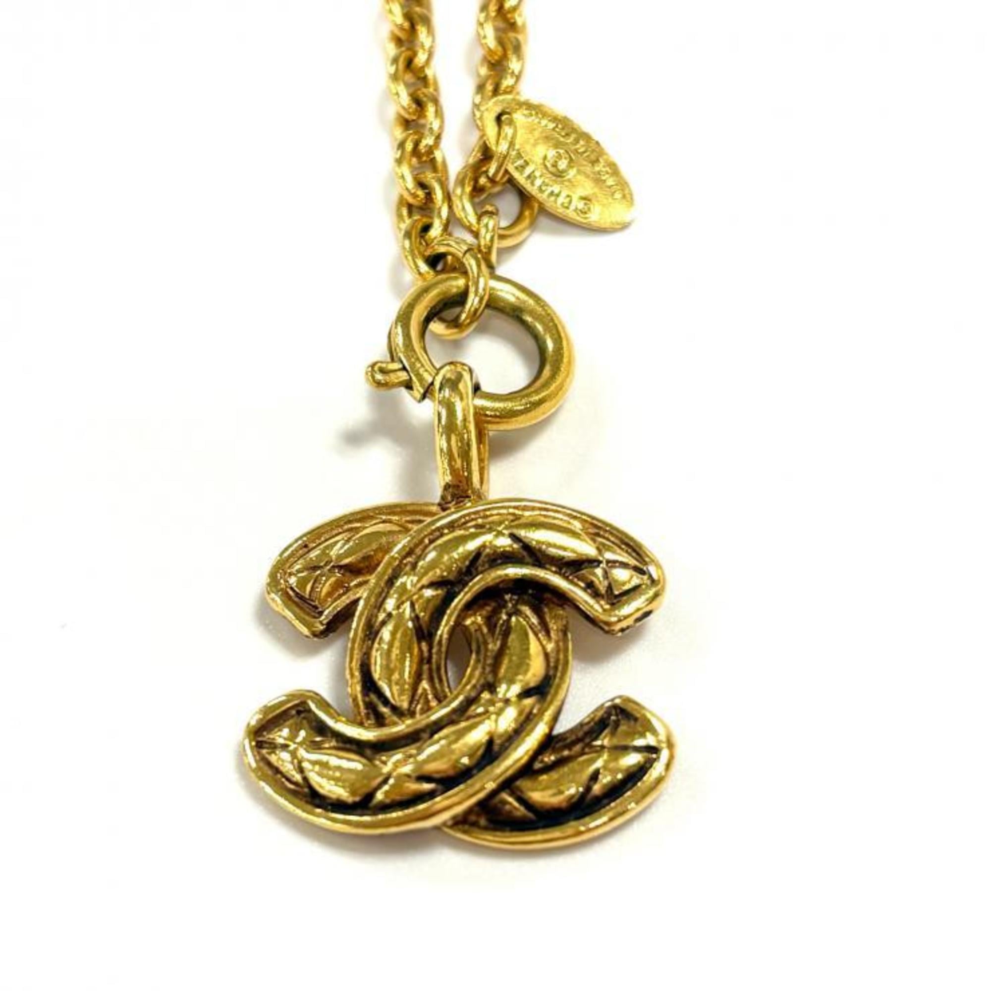 CC Logo Pendant Necklace Metal