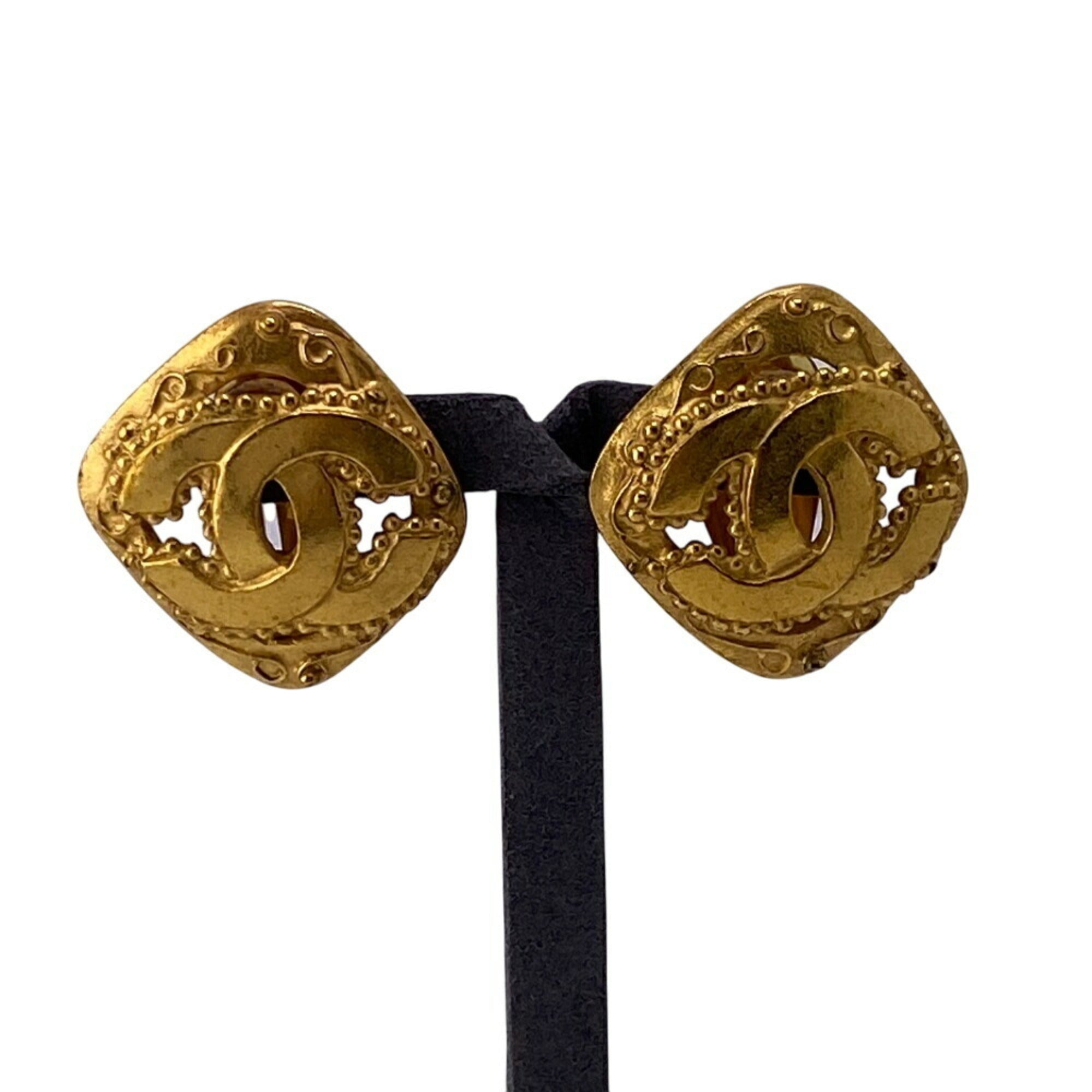 CC Logo Clip-On Earrings Metal Gold-Tone Metal