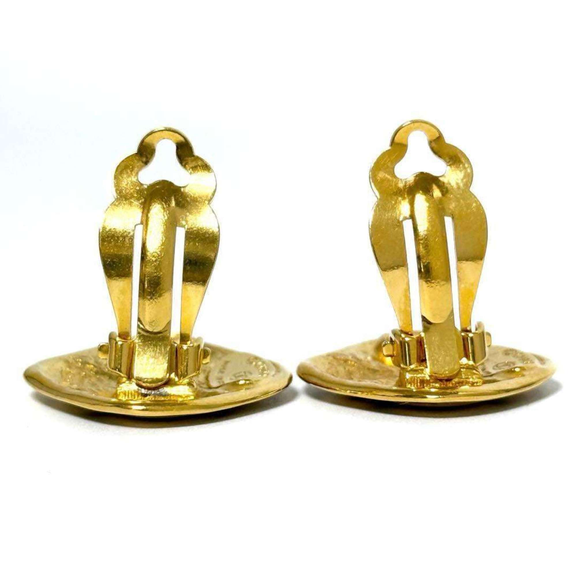 Clip-On Earrings Metal