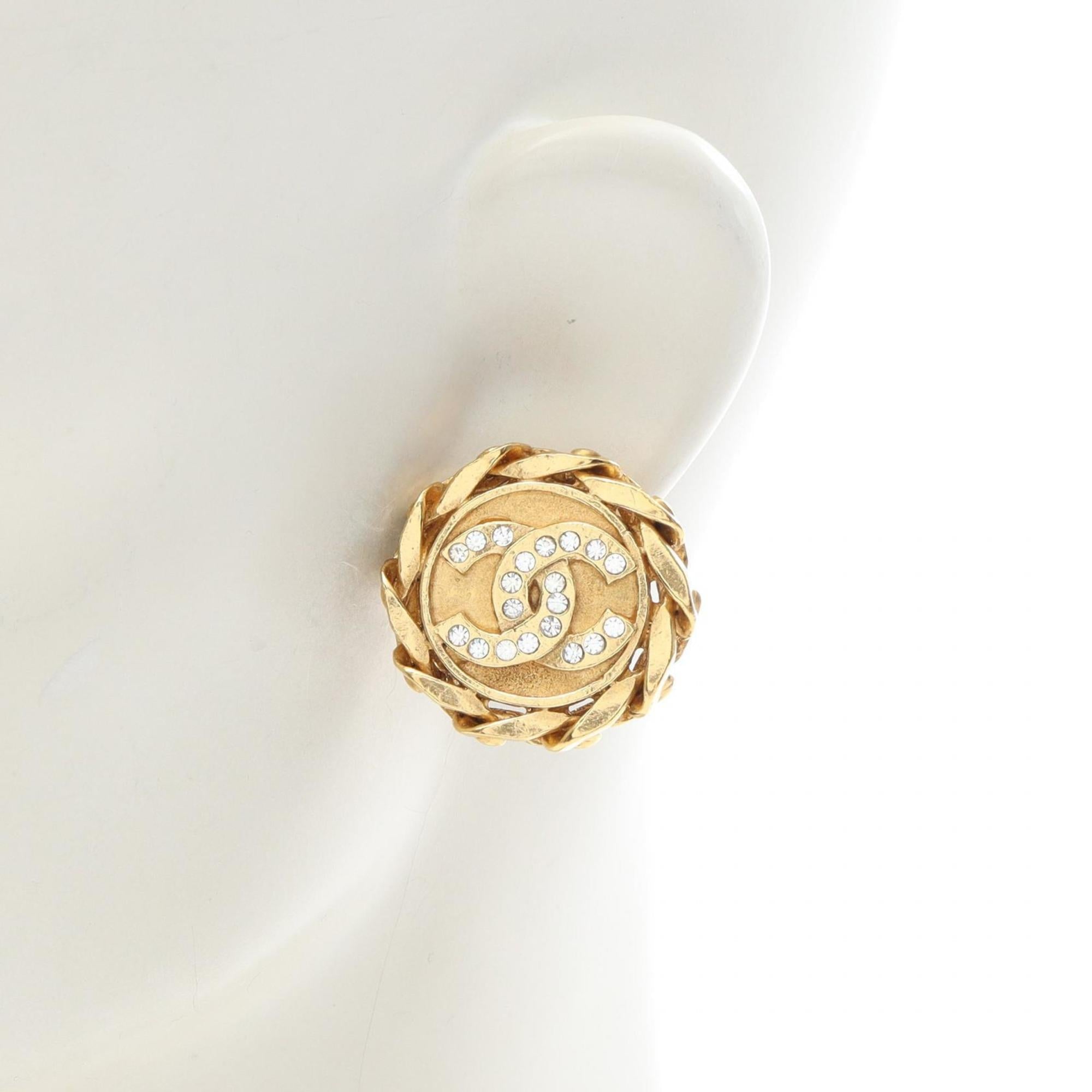 CC Logo Clip-On Earrings Metal Gold-Tone Metal