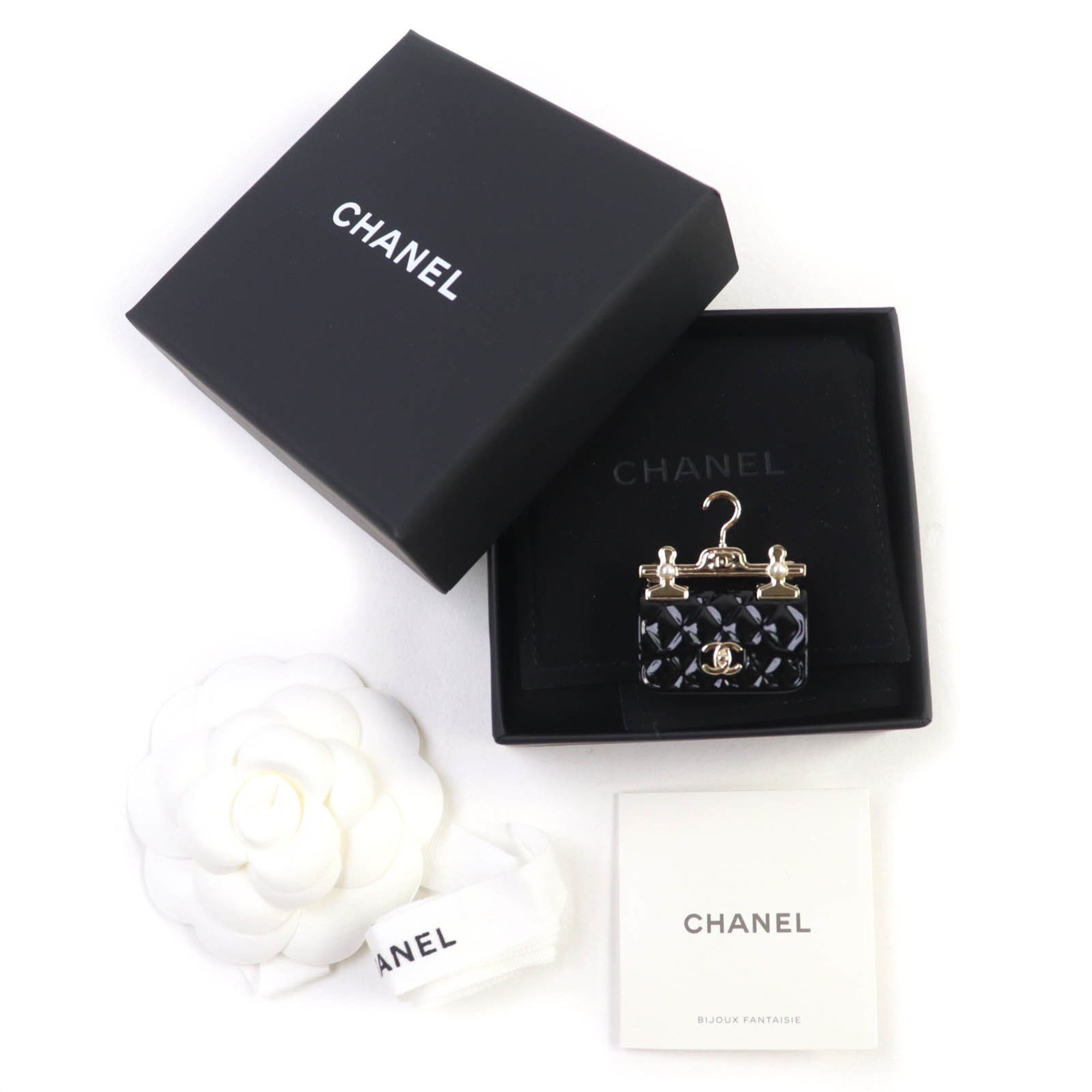CC Logo Brooch Gold-Tone Metal