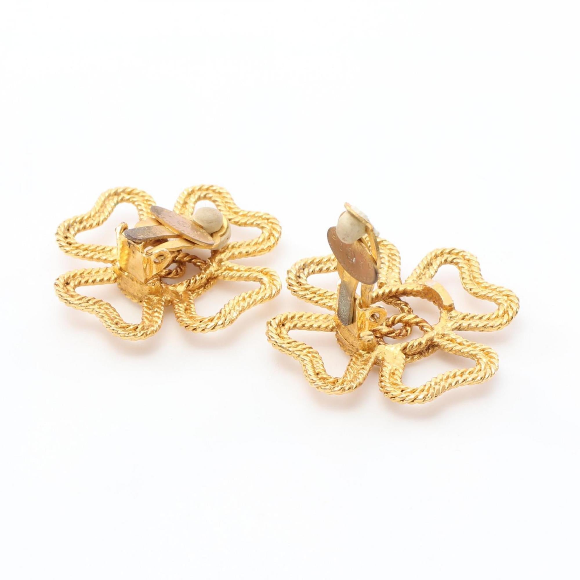 CC Logo Clip-On Earrings Metal Gold-Tone Metal
