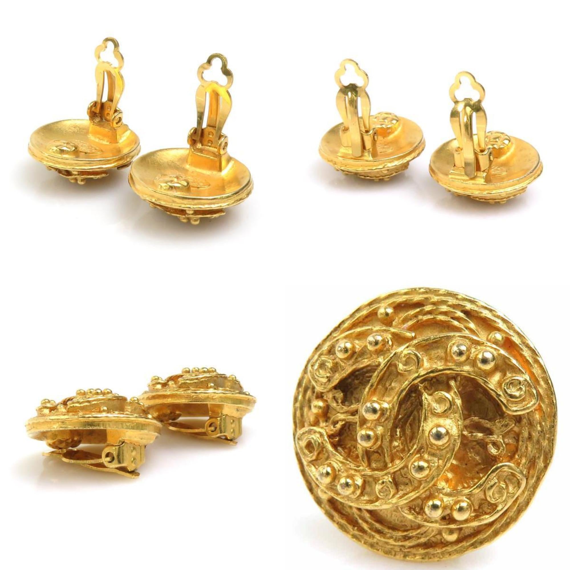 CC Logo Clip-On Earrings Gold-Tone Metal Gold-Tone Metal
