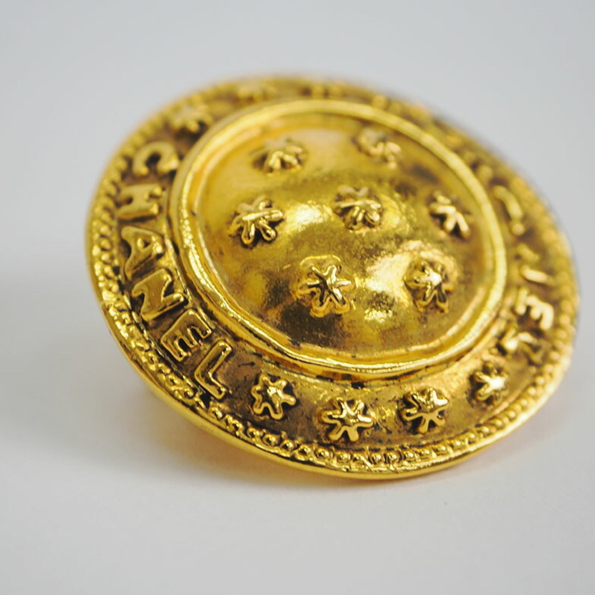 Vintage Earrings Gold-Tone Metal