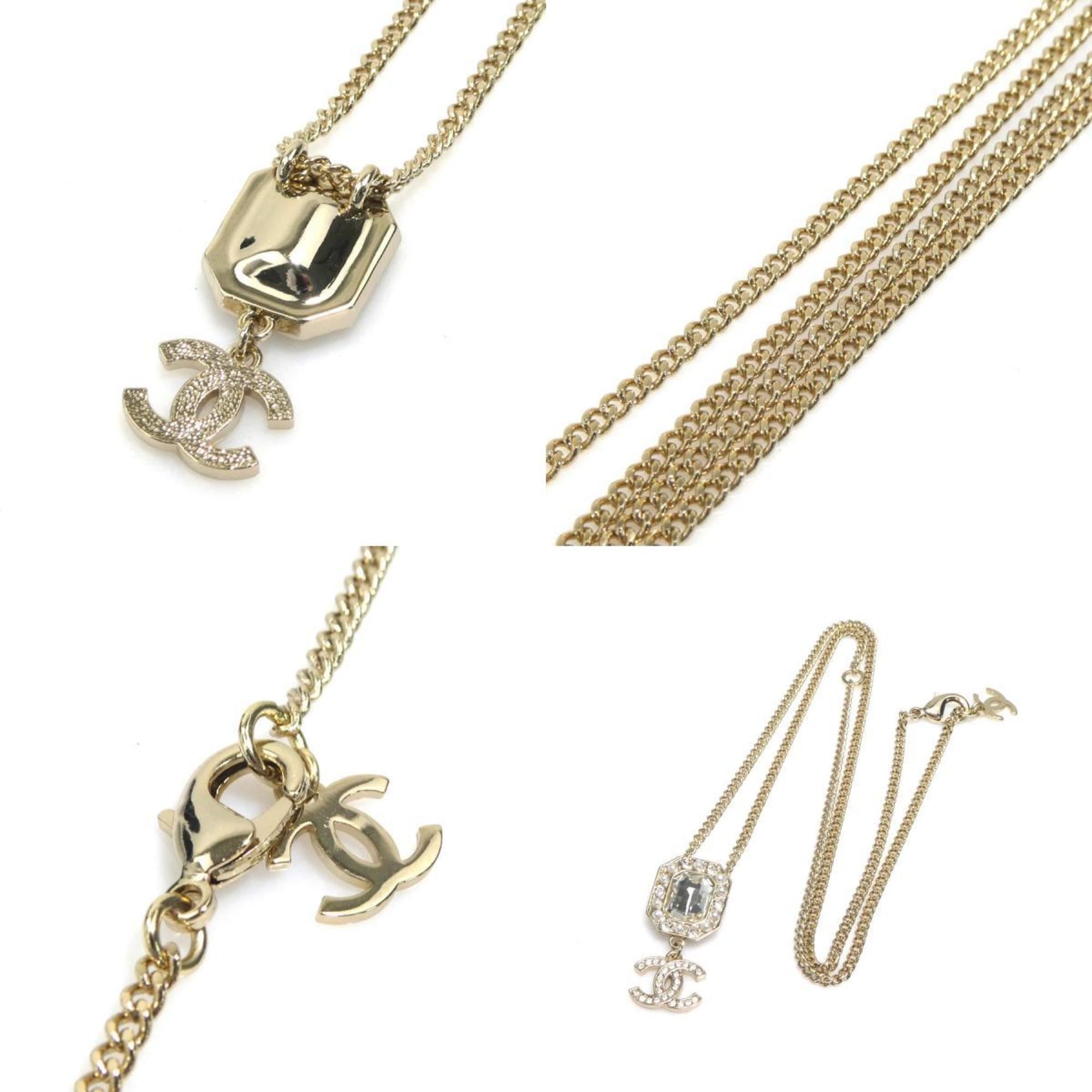 Pendant Necklace Metal Gold