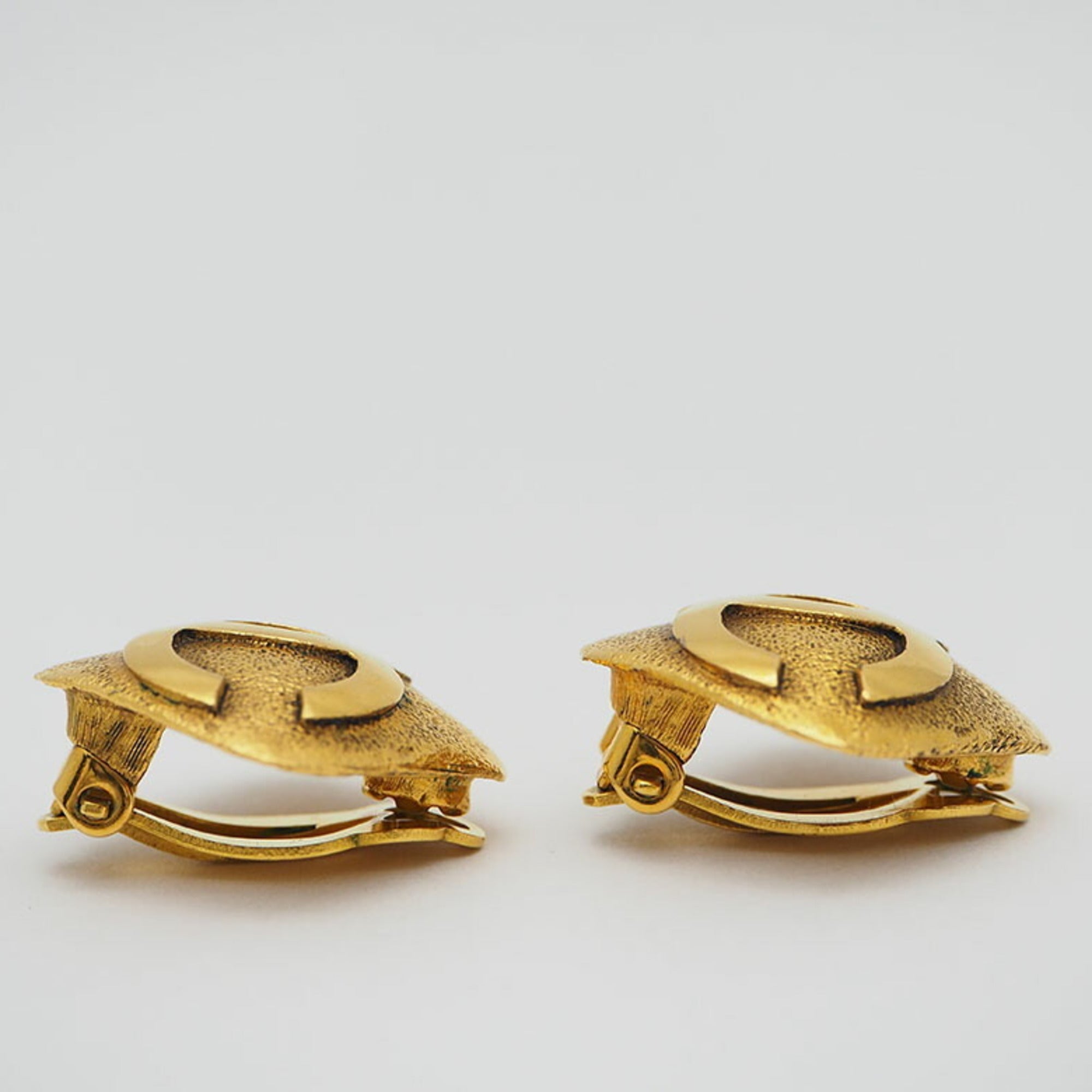 Clip-On Earrings Clip-On Gold-Tone Metal