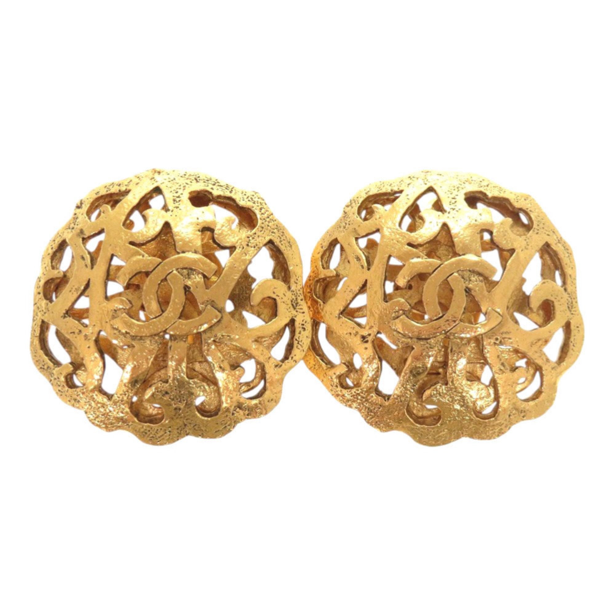 CC Logo Clip-On Earrings Metal Gold-Tone Metal