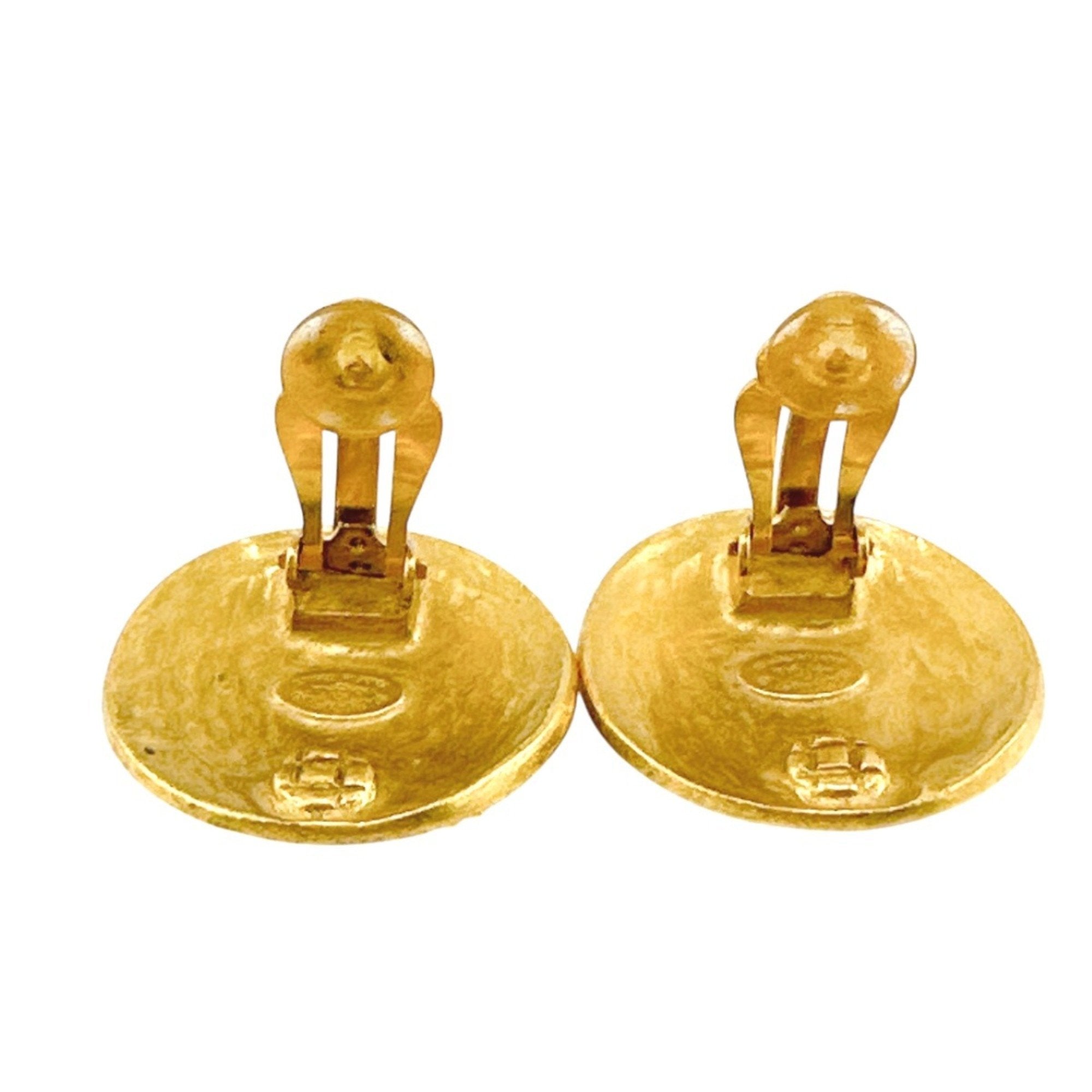 CC Logo Clip-On Earrings Metal Gold-Tone Metal