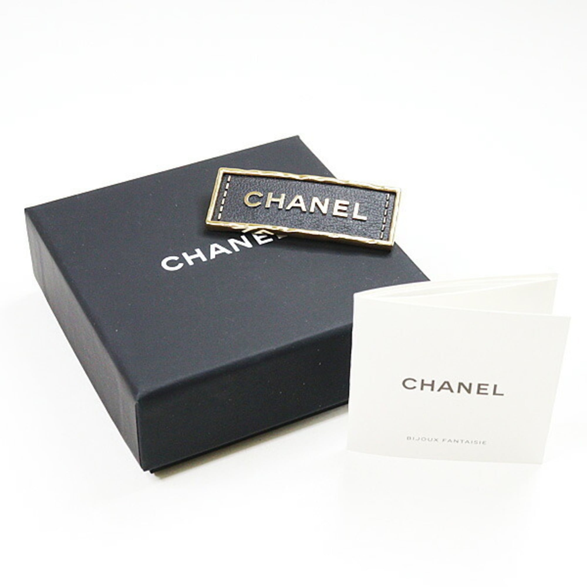 Brooch Leather and Metal Black and Gold Tag