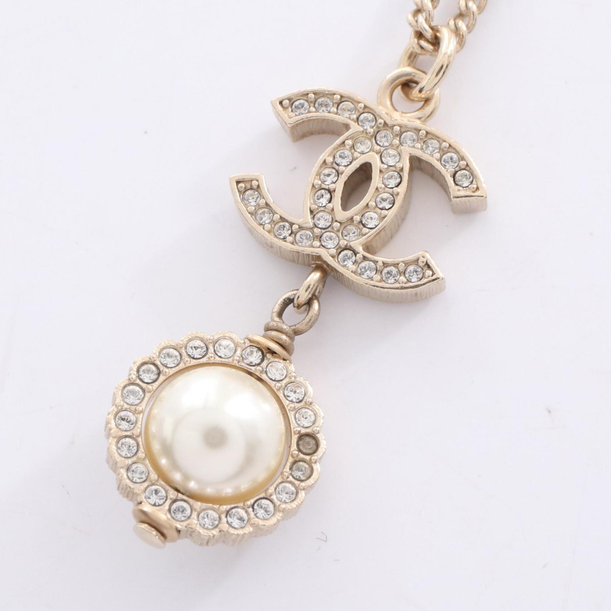 CC Logo Pendant Necklace Metal