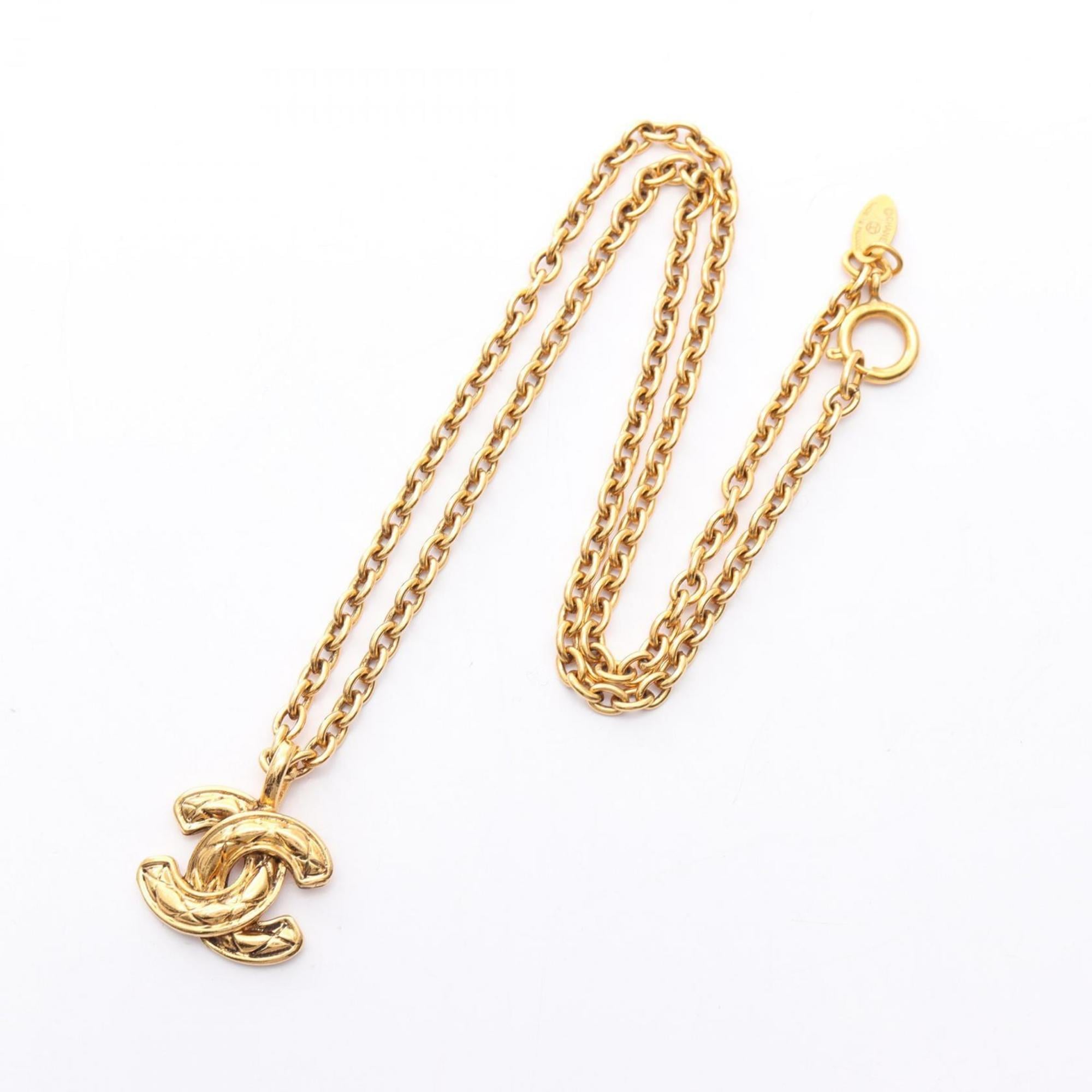 CC Logo Pendant Necklace Metal