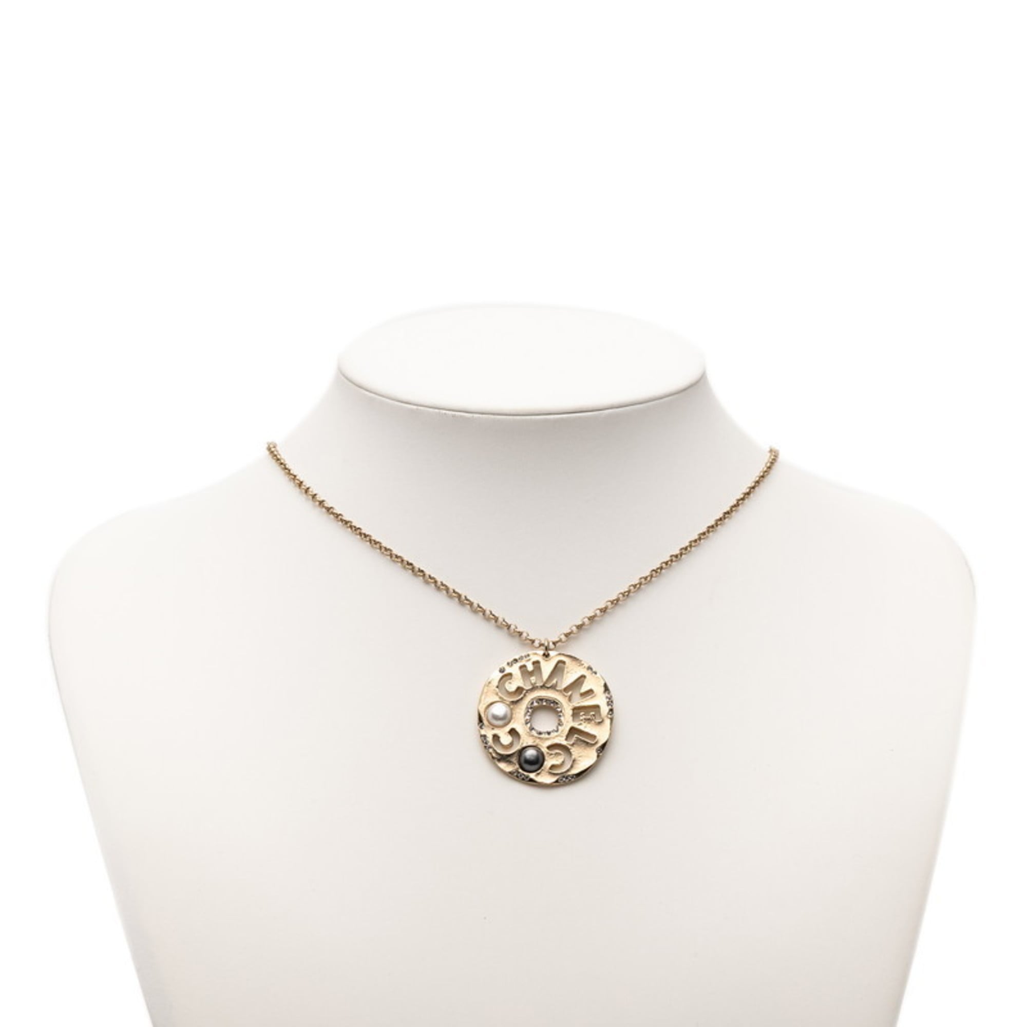 Pendant Necklace Metal with Rhinestone Chain