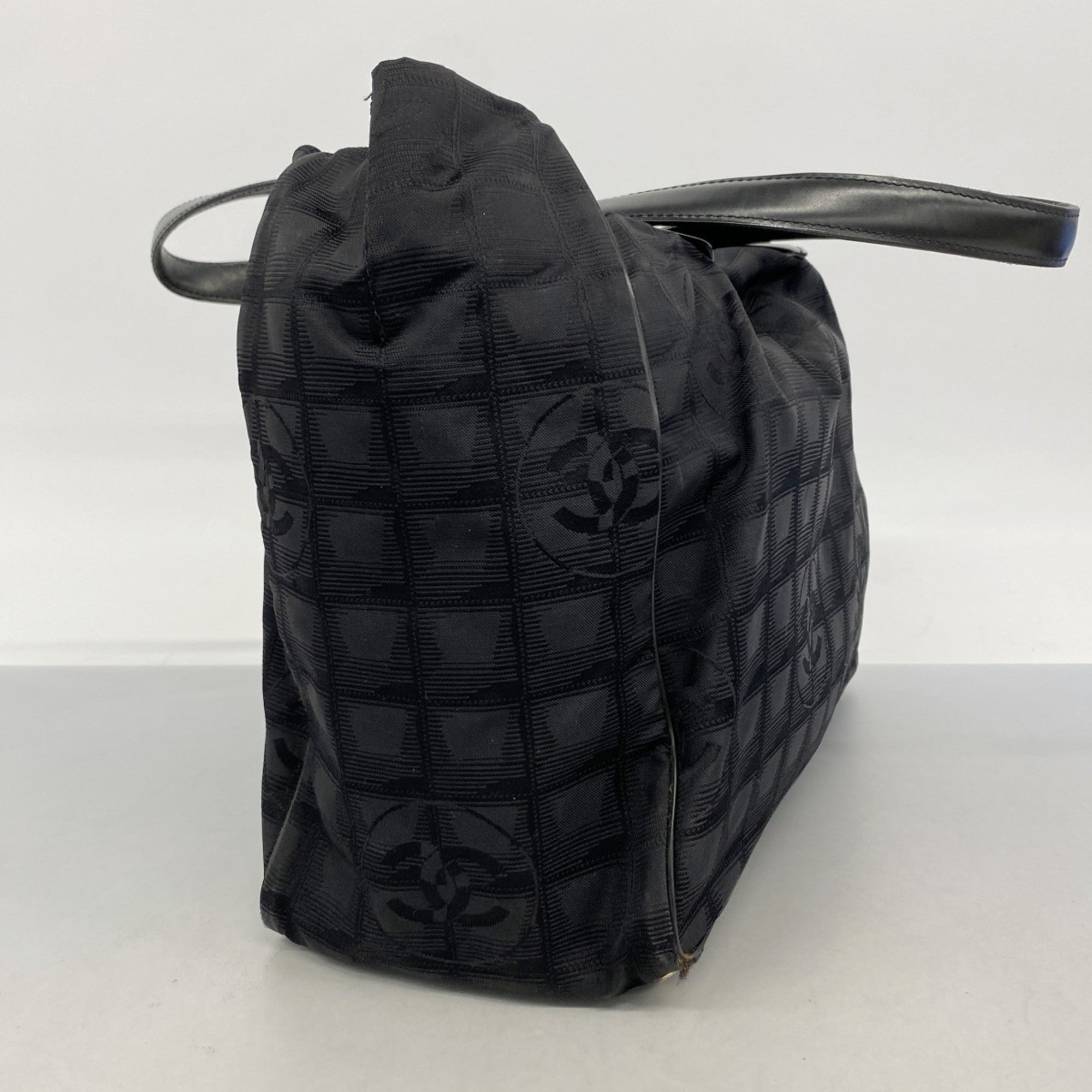 Travel Line Tote Nylon Medium