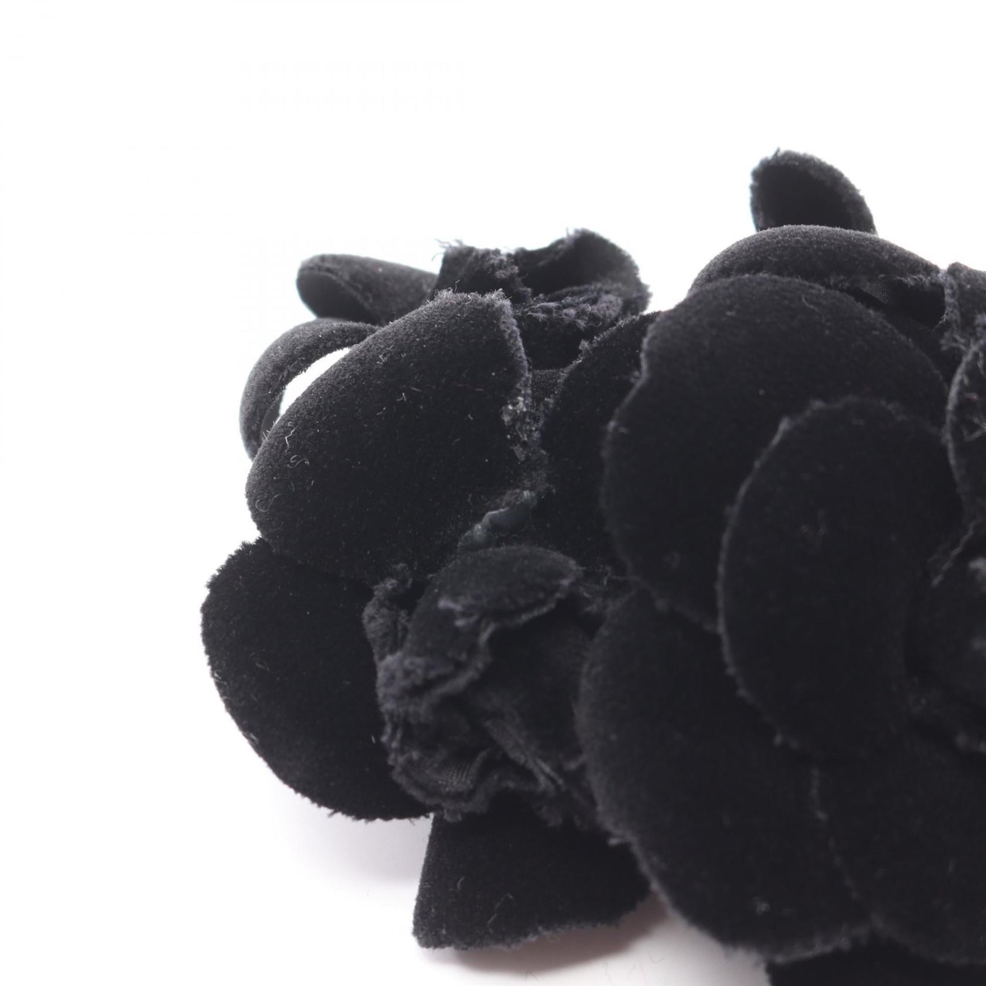 Camellia Brooch Fabric Black