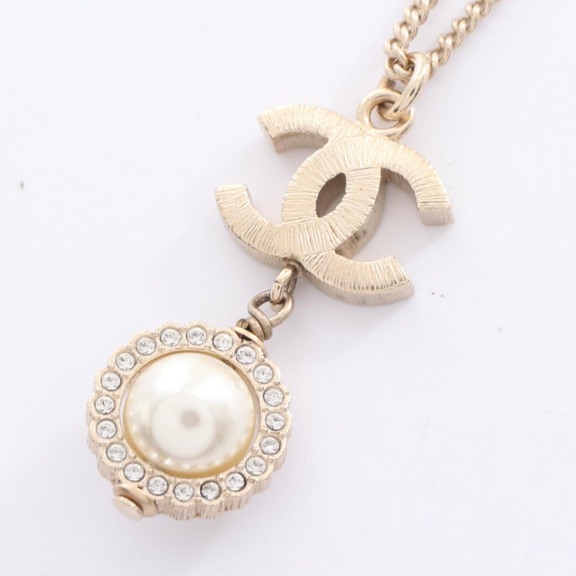 CC Logo Pendant Necklace Metal