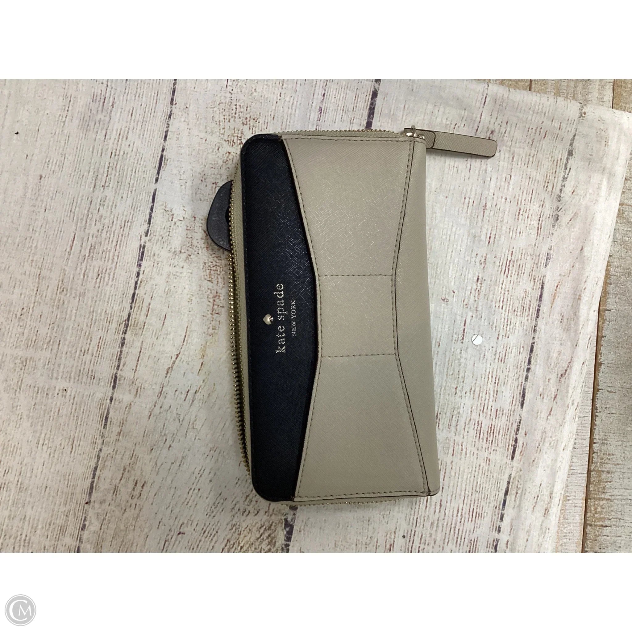 Wallet Designer By Kate Spade, Size: Medium