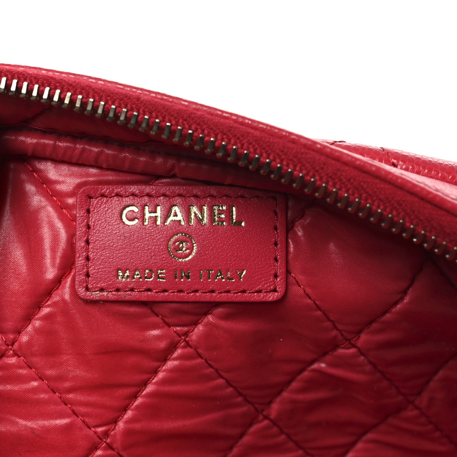 Caviar Quilted Toiletry Case With Chain Dark Pink