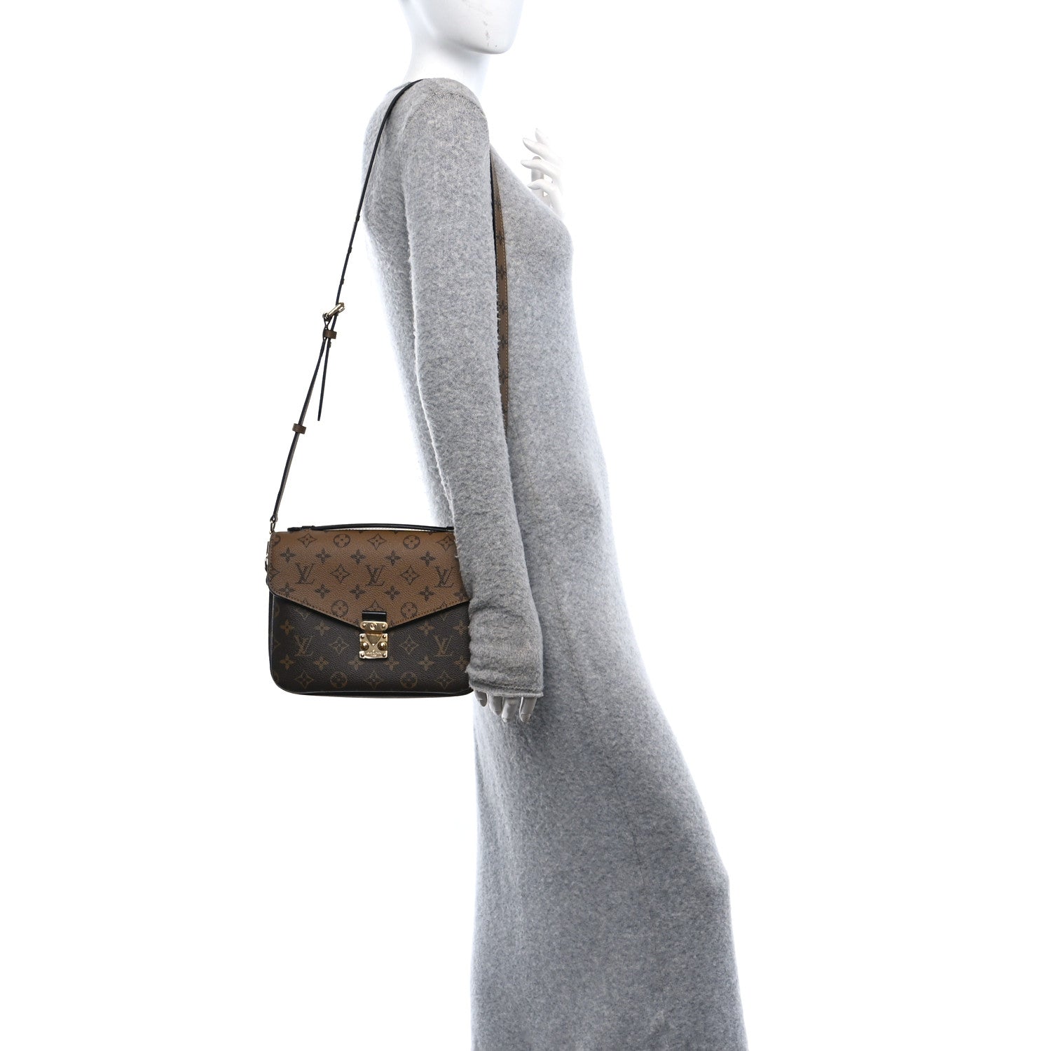 Reverse Monogram Pochette Metis