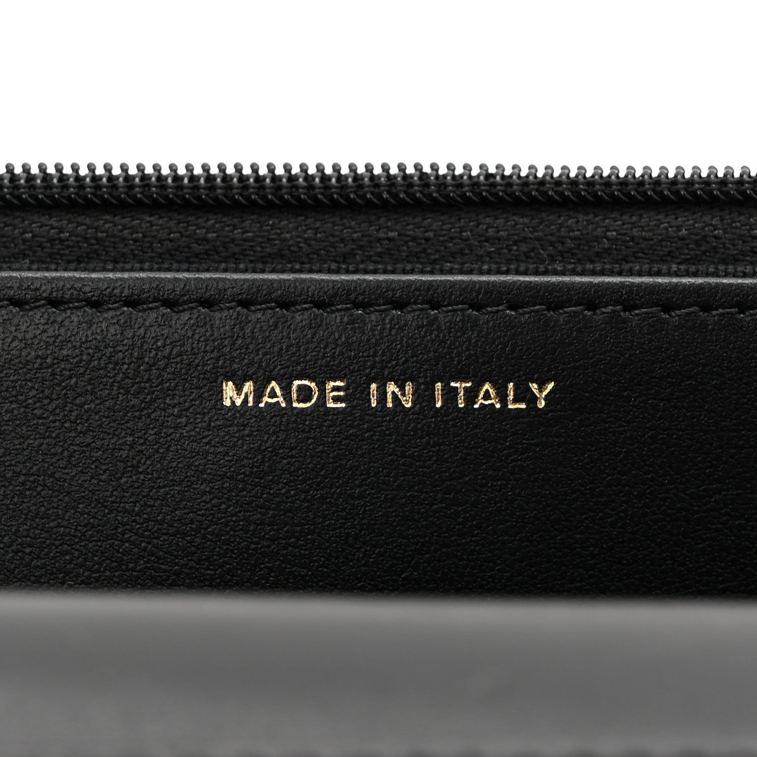 Caviar Quilted CC Turnlock Wallet On Chain WOC Black
