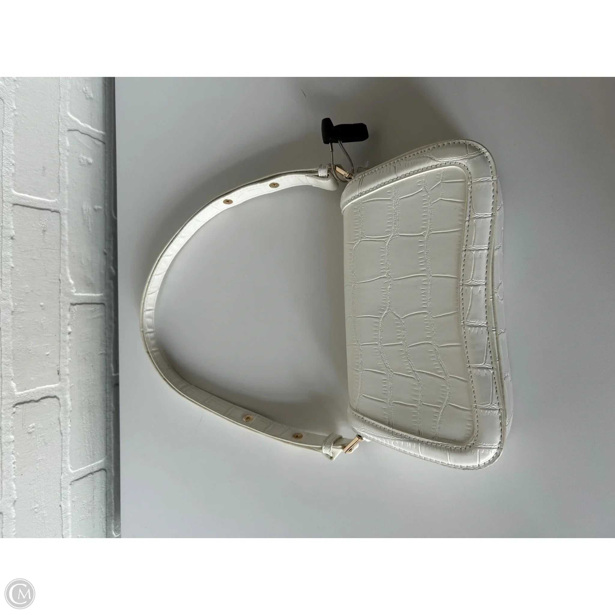Handbag By Clothes Mentor, Size: Small