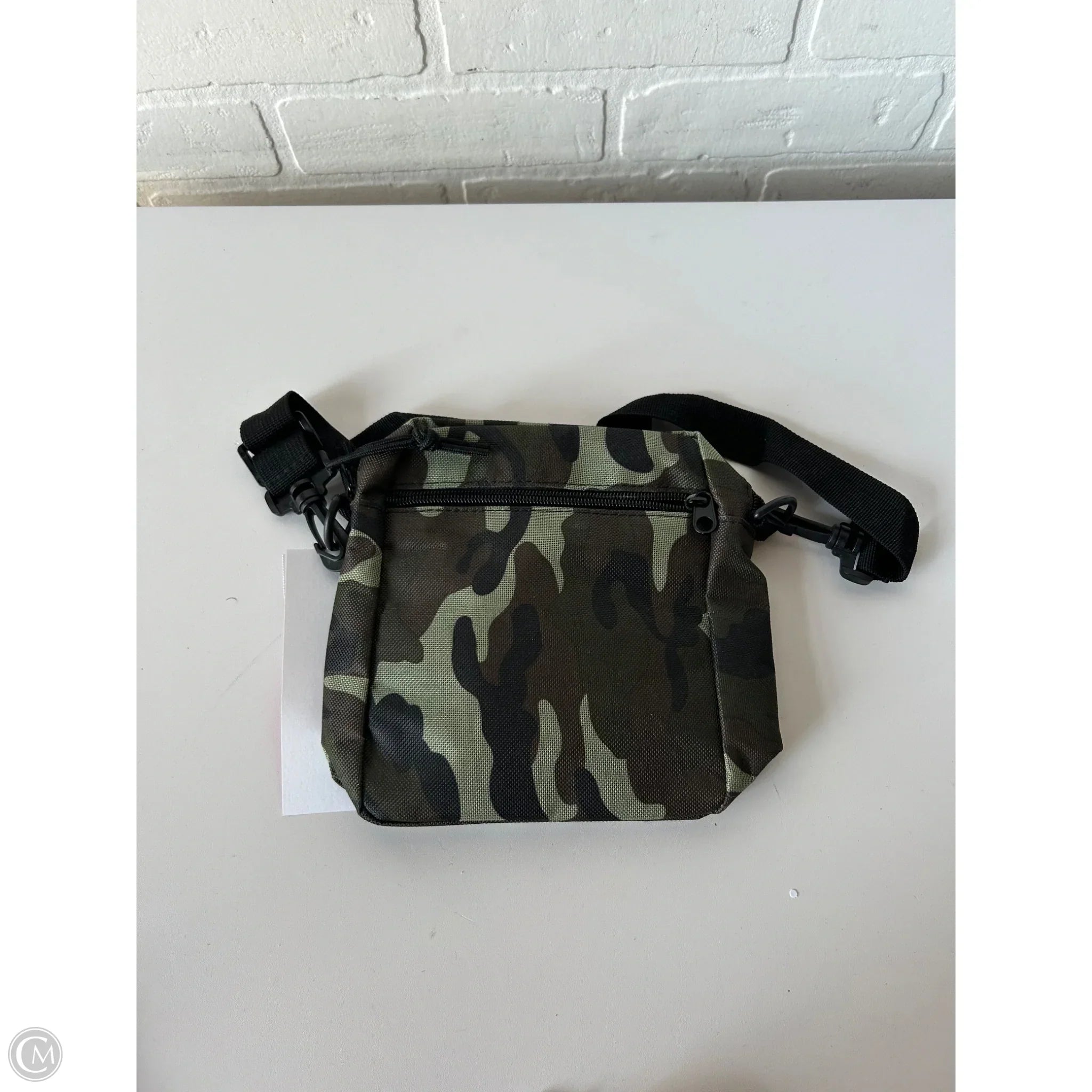 Crossbody By Clothes Mentor, Size: Small