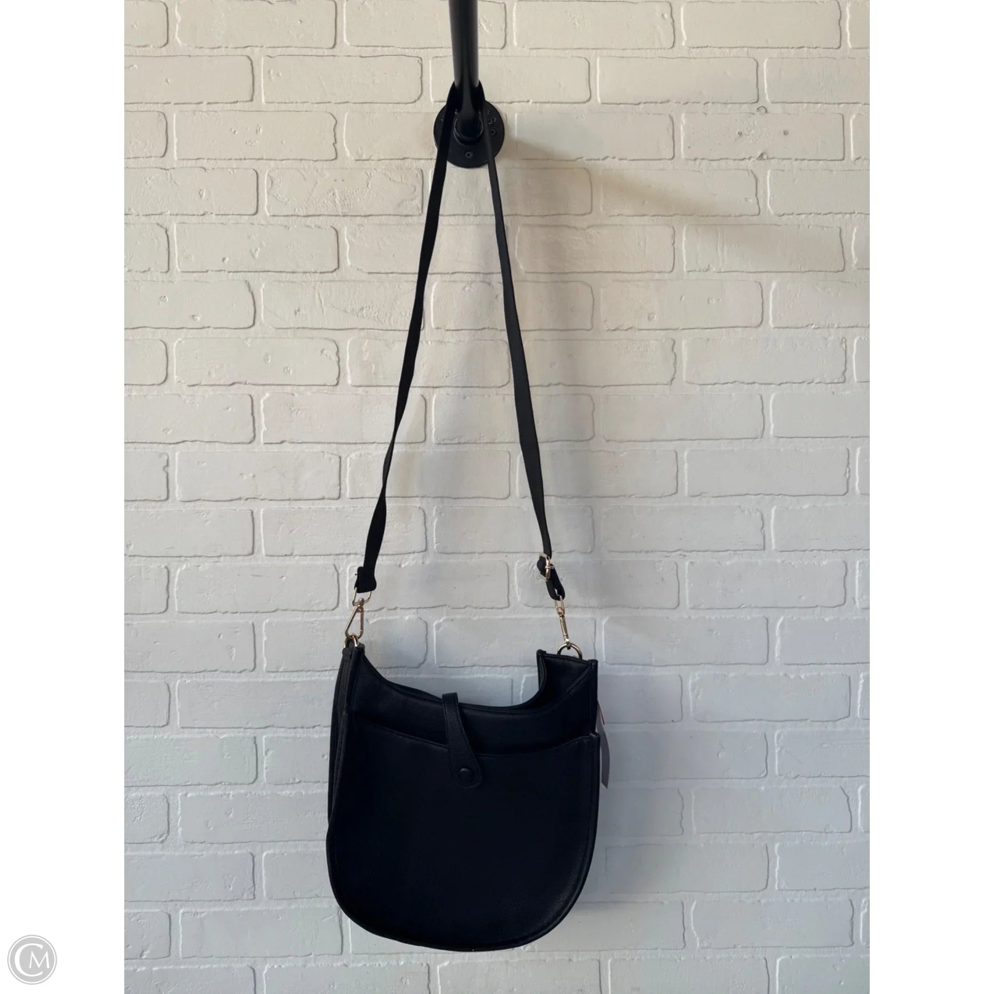 Crossbody By Clothes Mentor, Size: Large