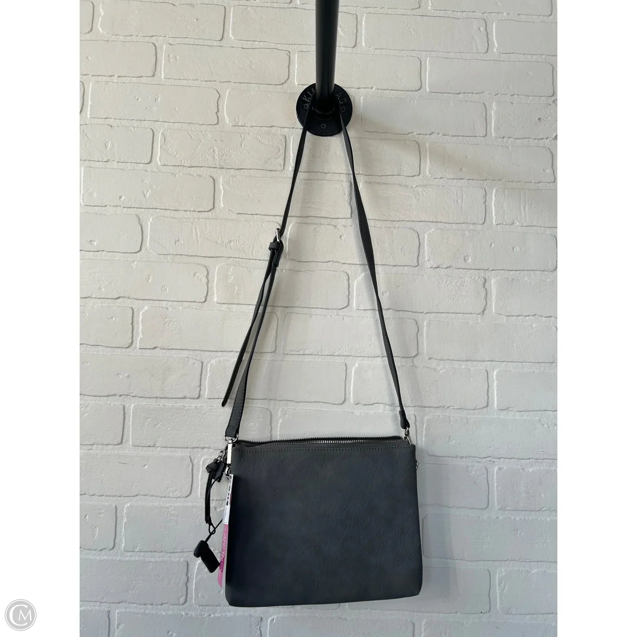 Crossbody By Clothes Mentor, Size: Medium