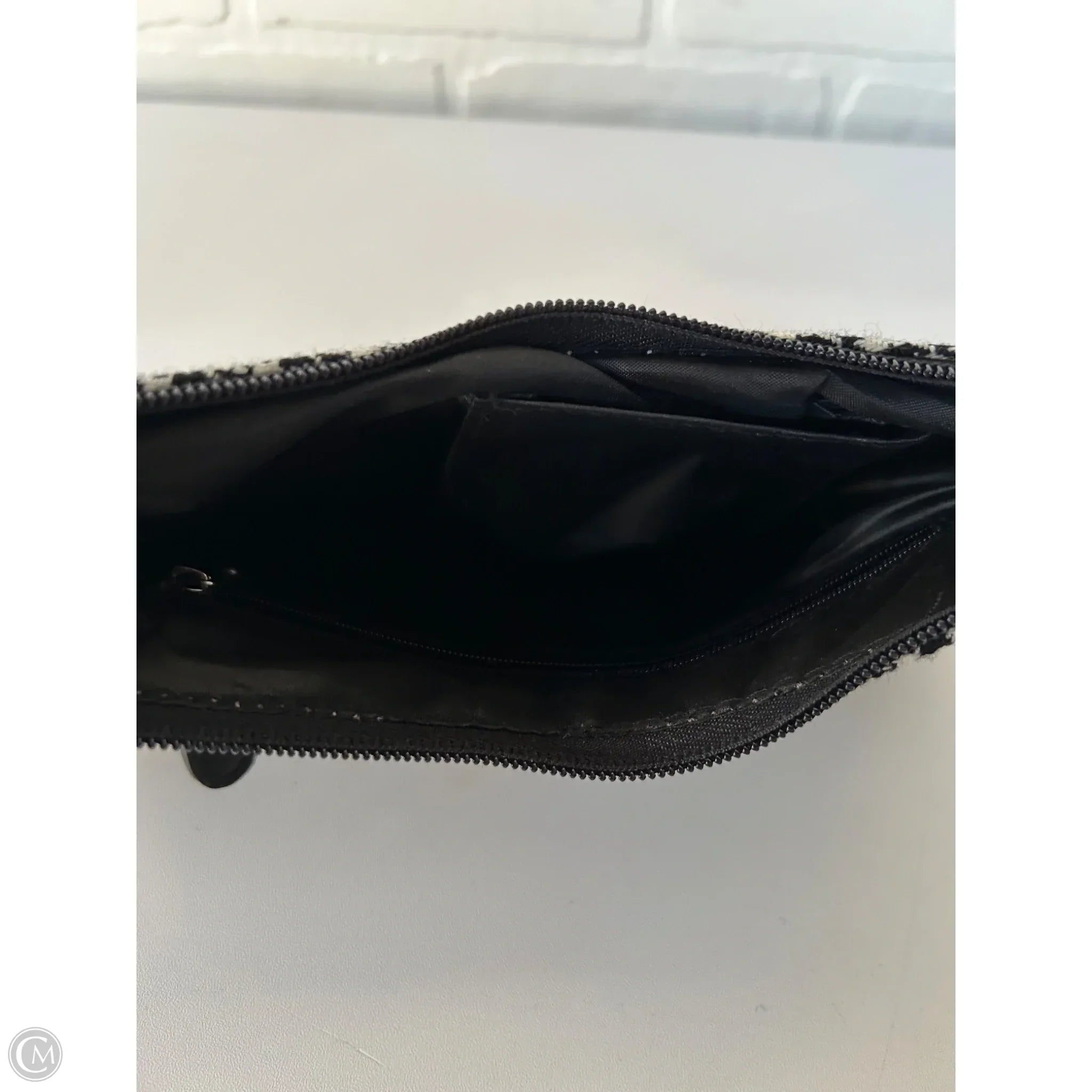 Handbag By Clothes Mentor, Size: Small
