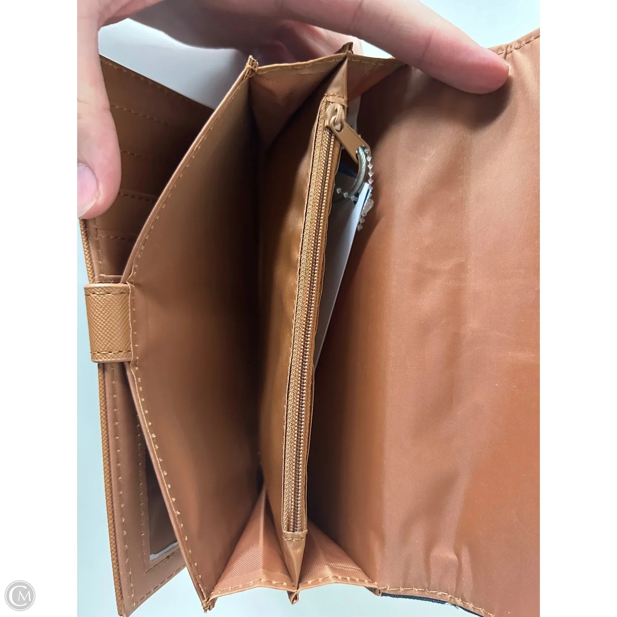 Wallet By Clothes Mentor, Size: Large