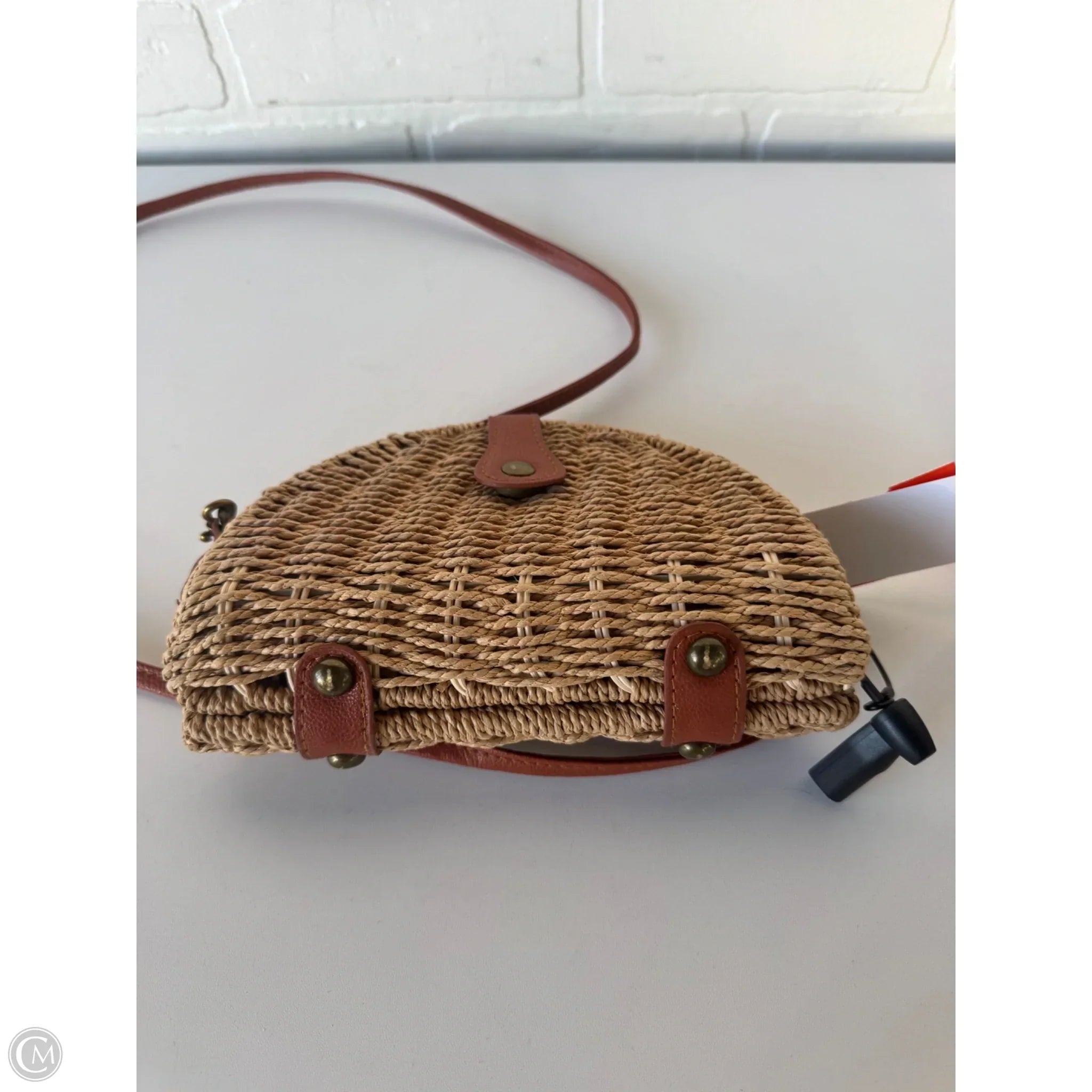Crossbody By Clothes Mentor, Size: Small