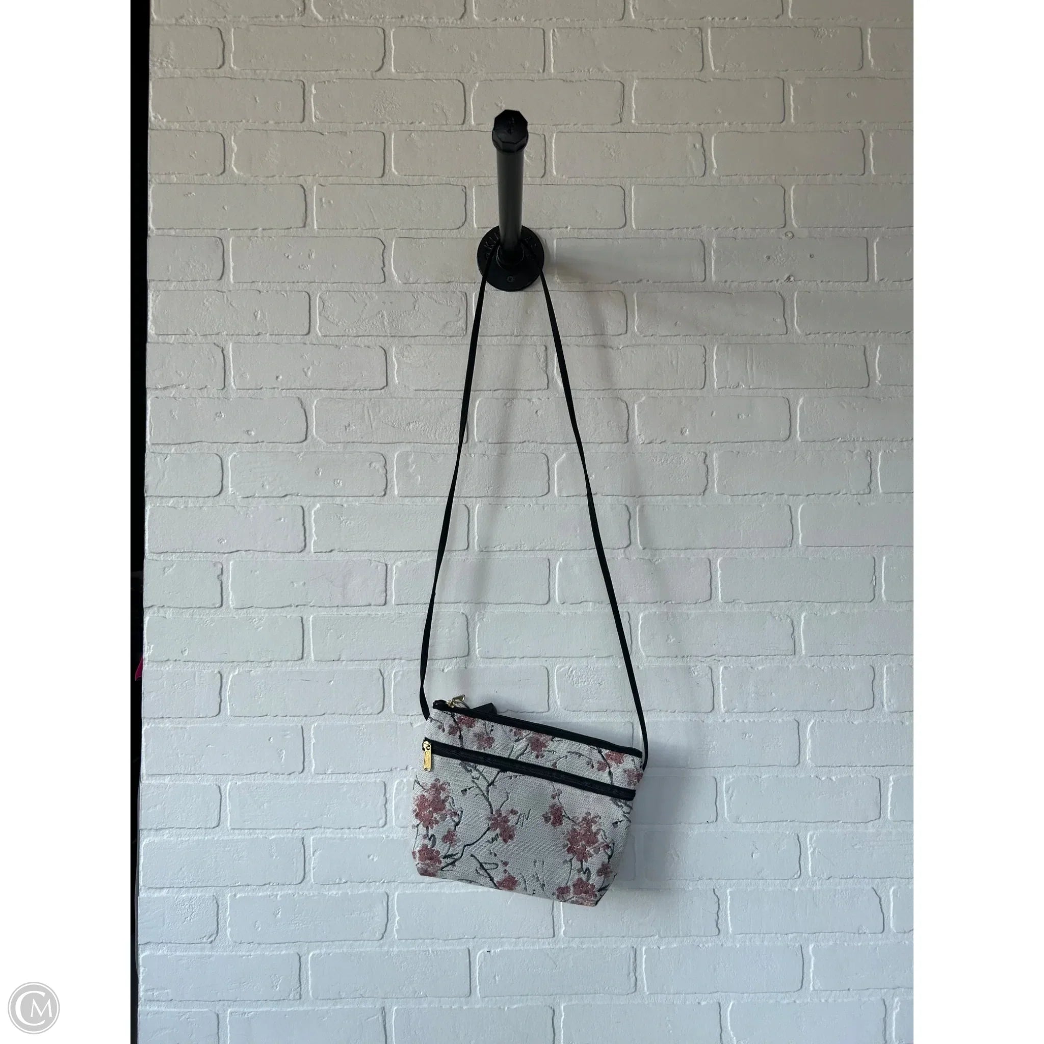 Crossbody By Clothes Mentor, Size: Small