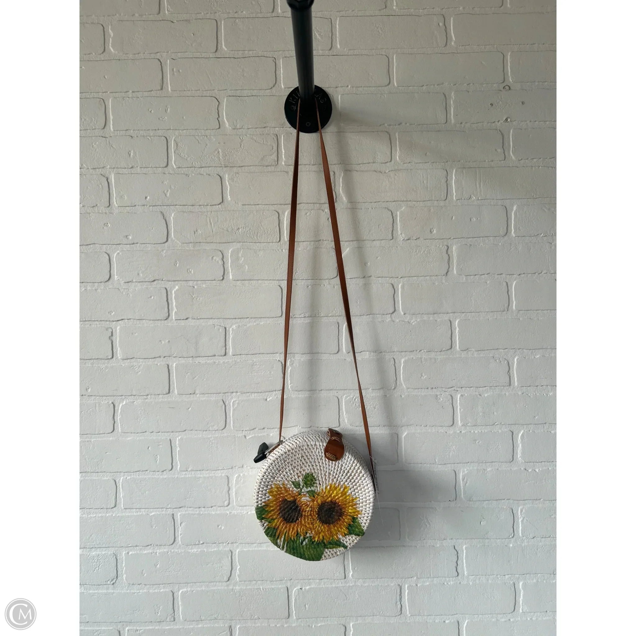 Crossbody By Clothes Mentor, Size: Small