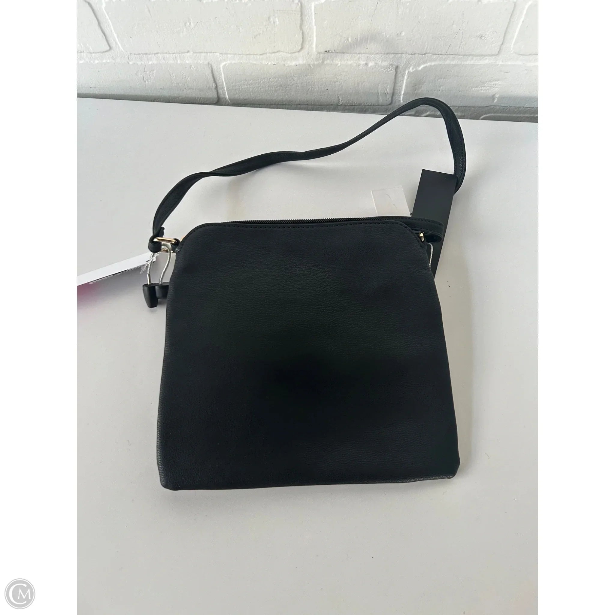Crossbody By Clothes Mentor, Size: Medium