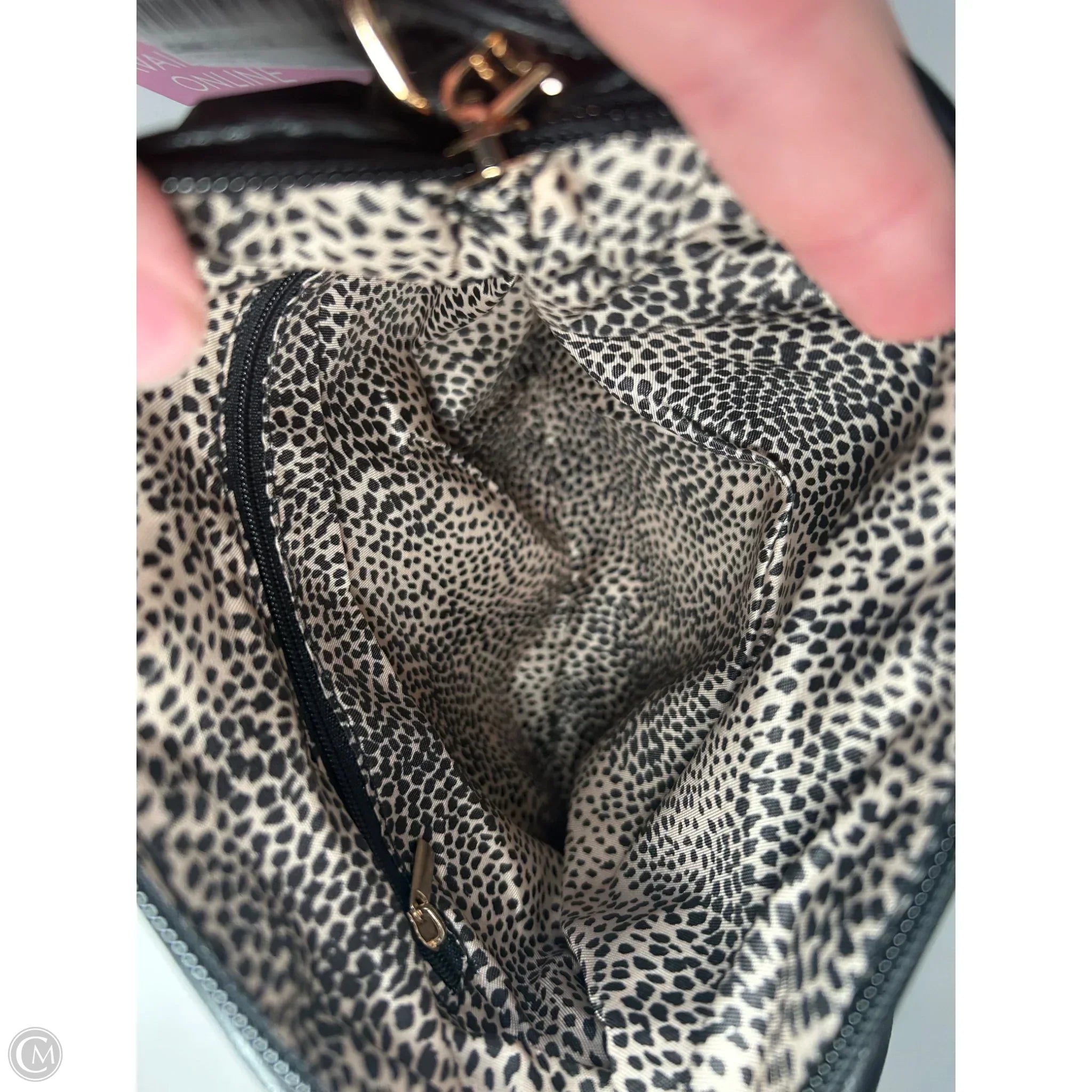 Crossbody By Clothes Mentor, Size: Medium